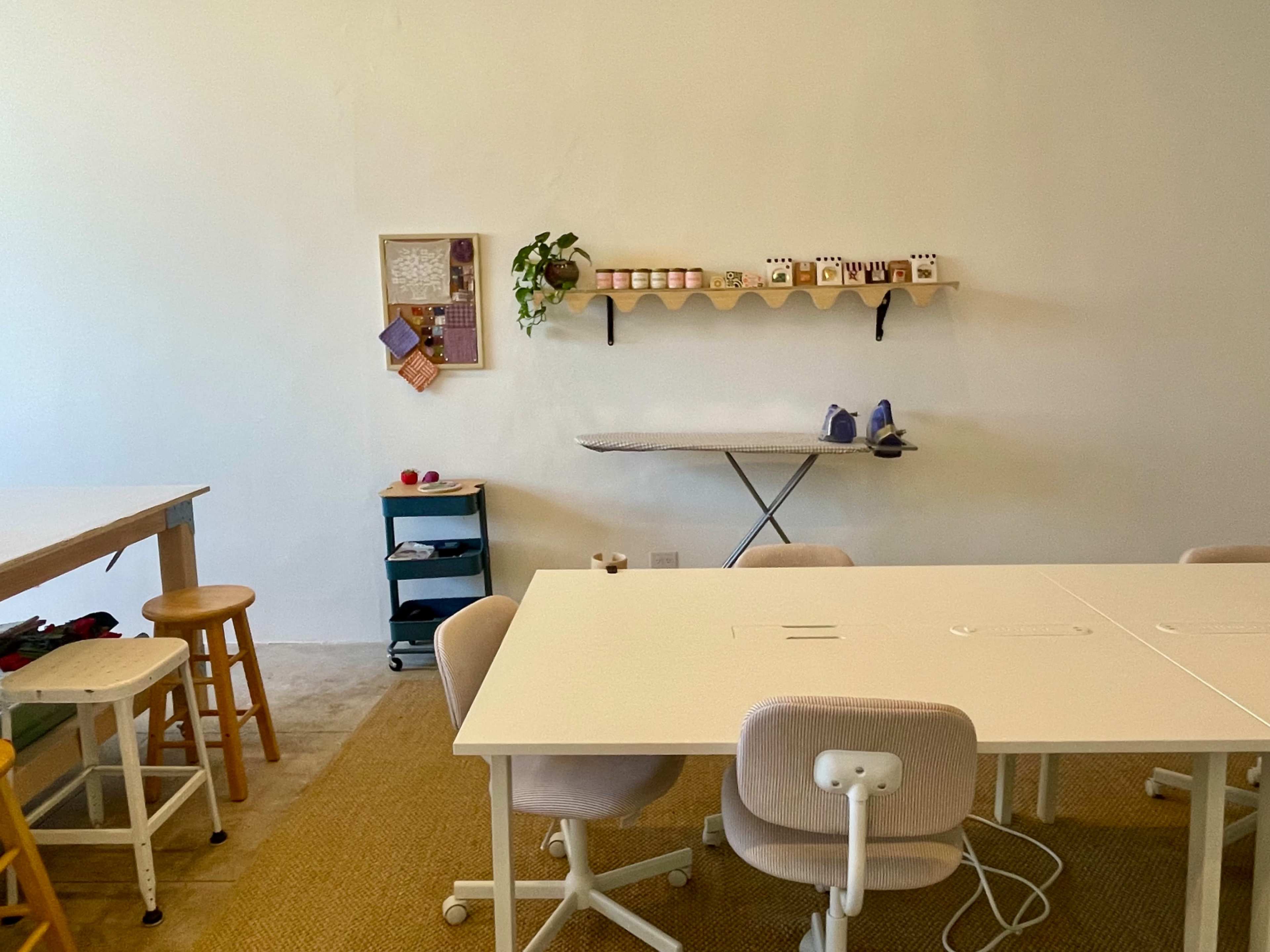 Bright, Cozy Creative Studio in Mid City Image in Central LA, Los Angeles, CA