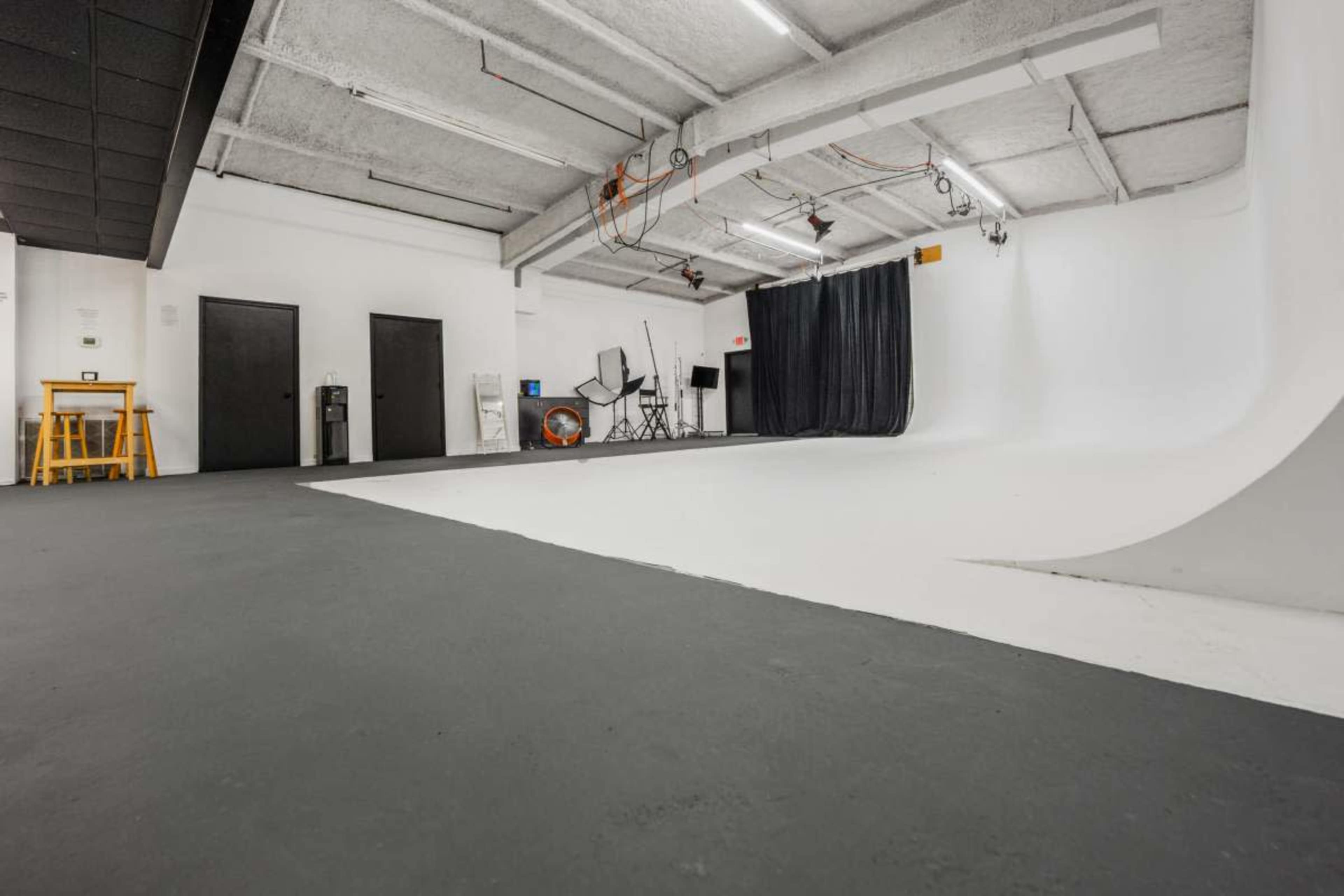 Modern Multifunctional Creative Space Image in Bolton, Mobile, AL