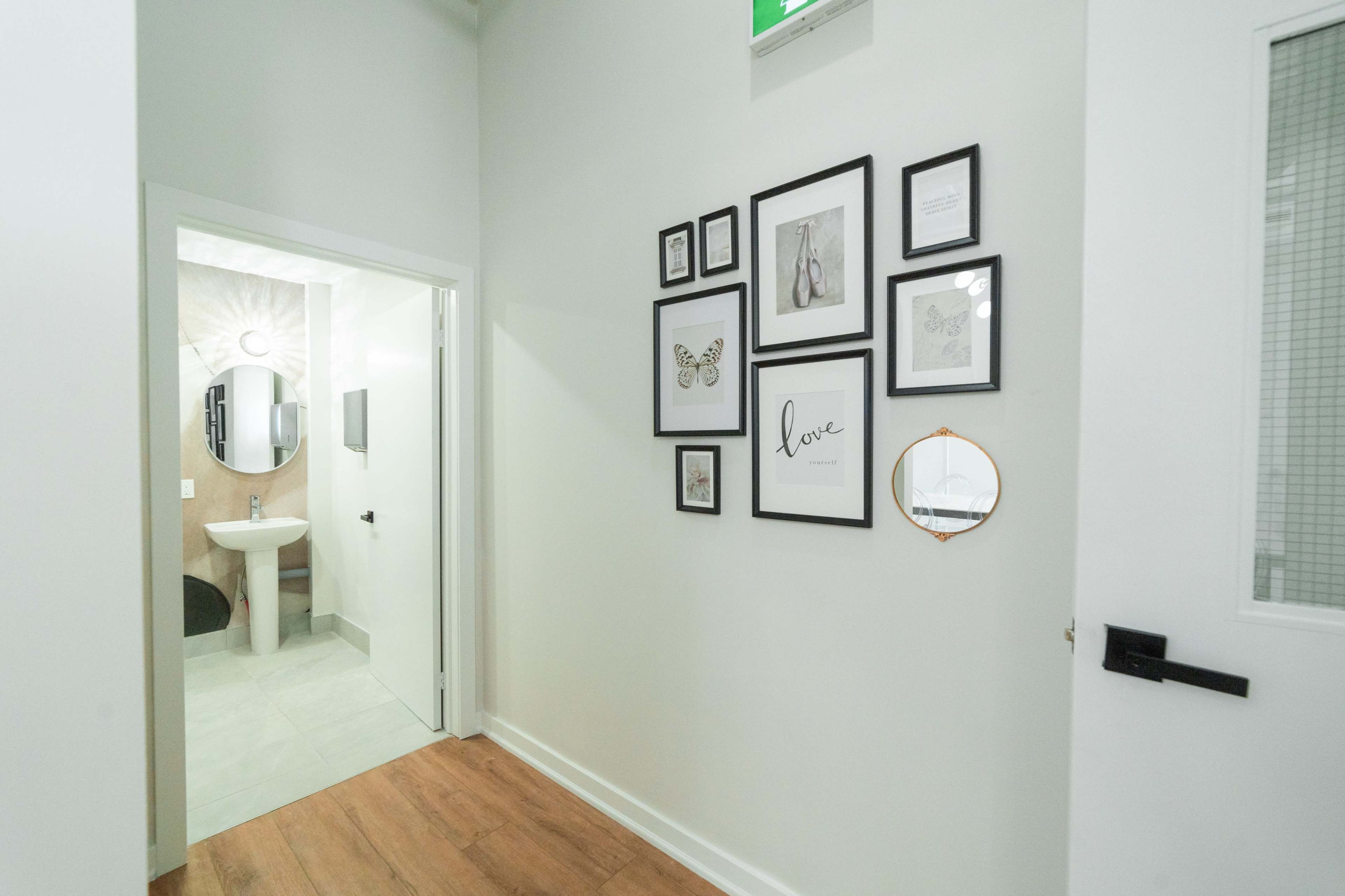 Curated Modern Black and White Ajax Studio Space Lots of Natural Light Image in Ajax, Ajax, ON