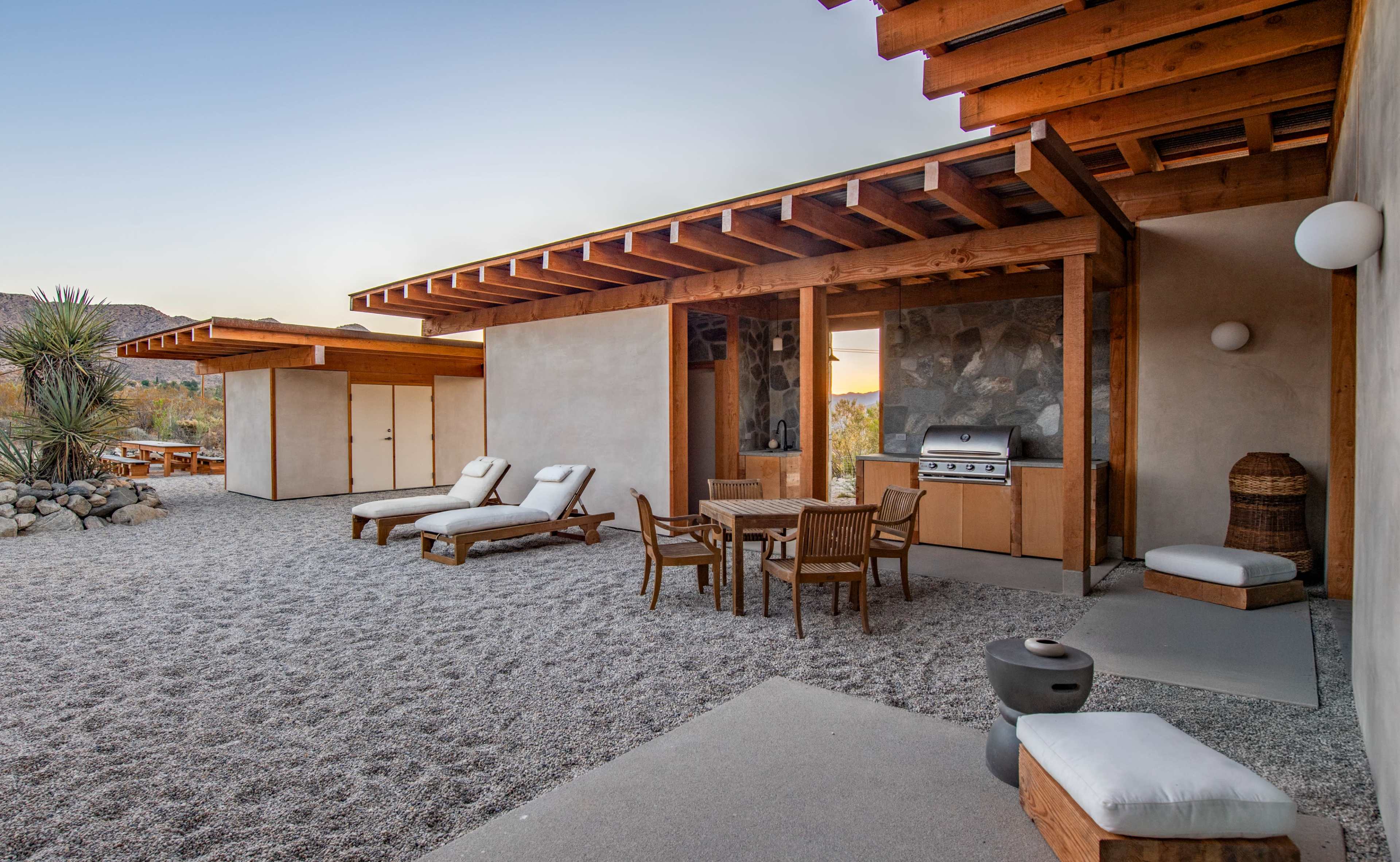 Desert Retreat with Mountain Views Image in Morongo Valley, Morongo Valley, CA