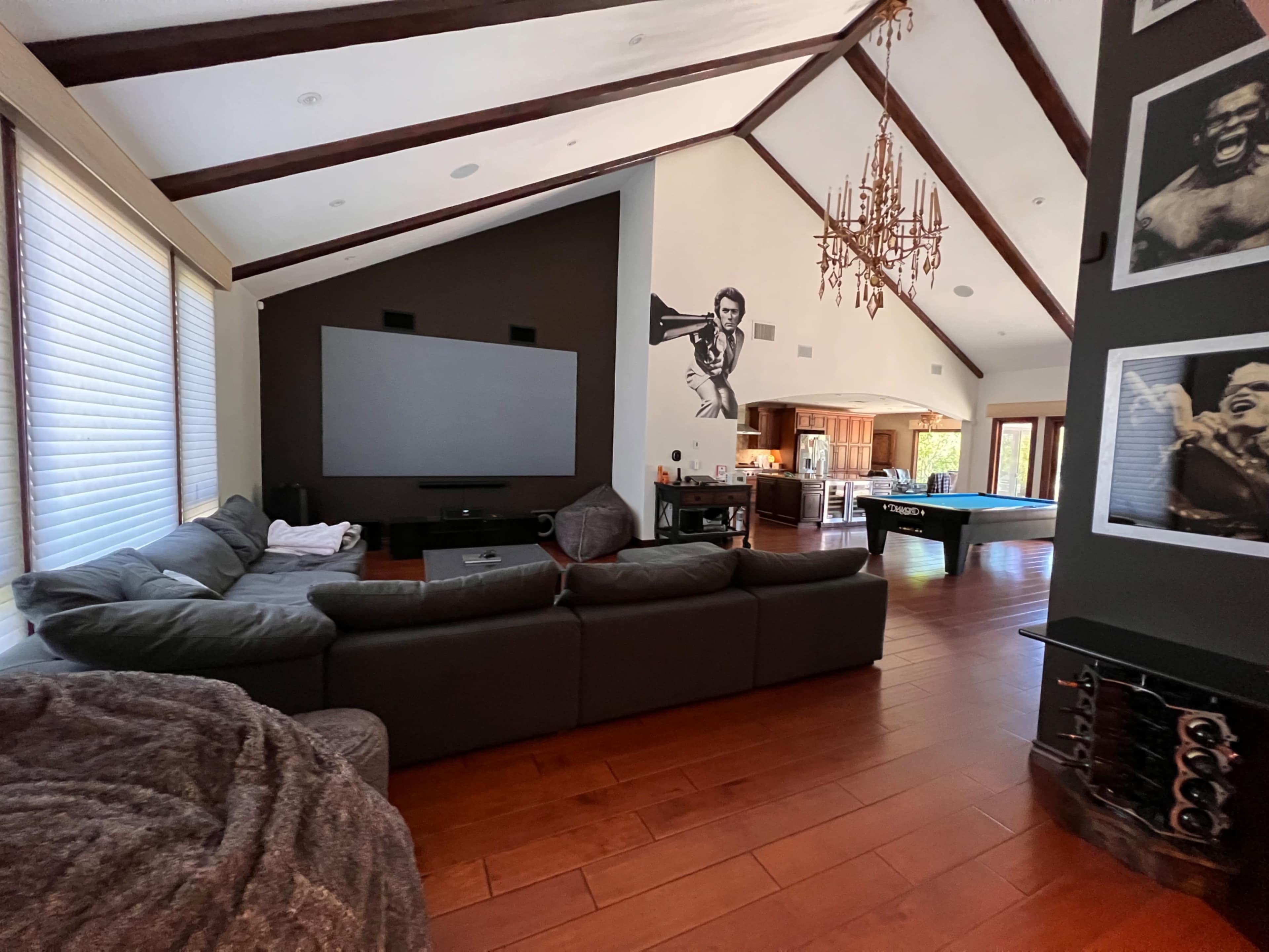 Gorgeous Mediterranean house with a exceptional outdoor pool. Image in Valley Village, Valley Village, CA