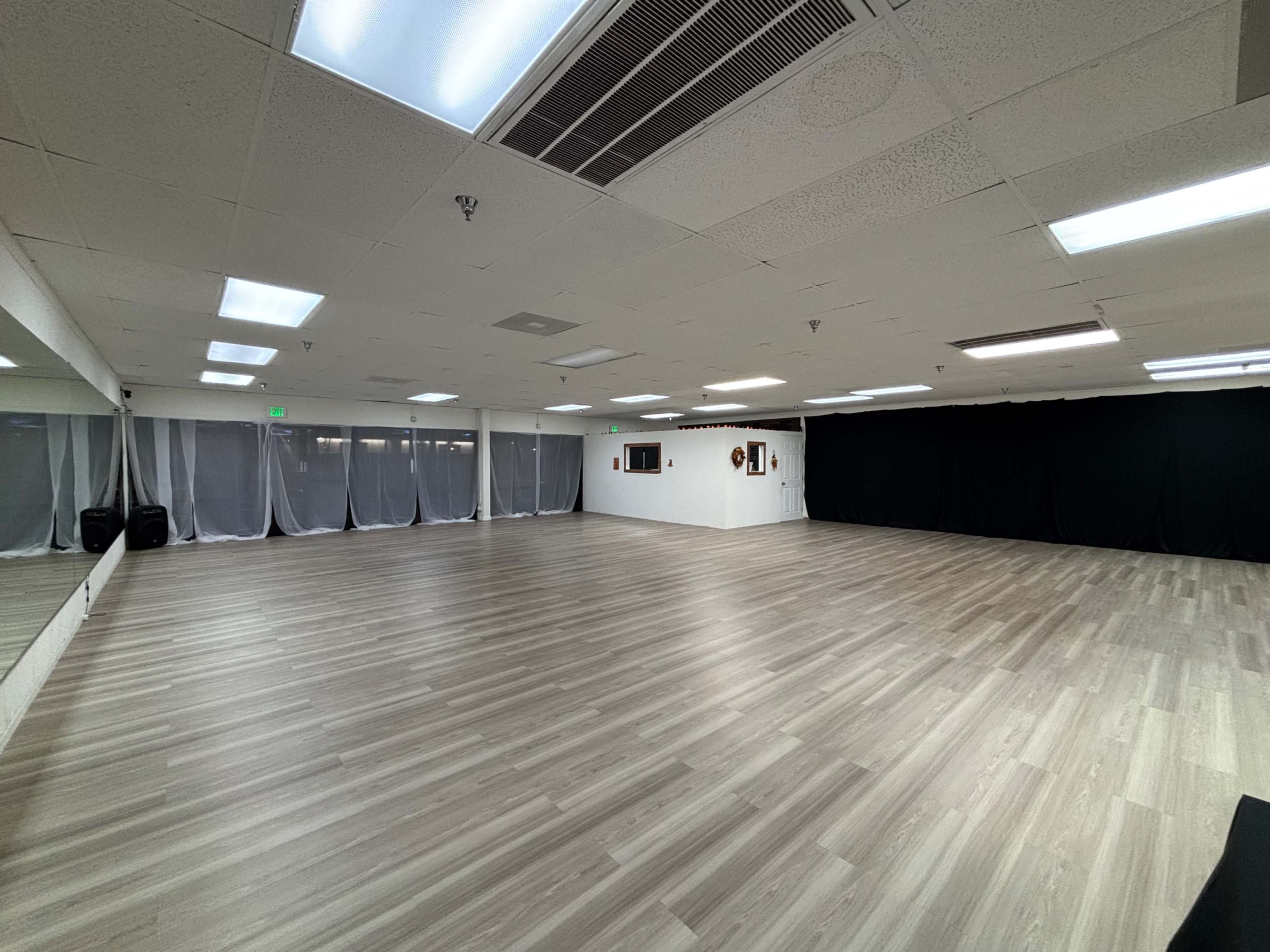 Vibrant & Versatile Studio for Dance, Fitness, or Small Events Image in Paradise, Las Vegas, NV