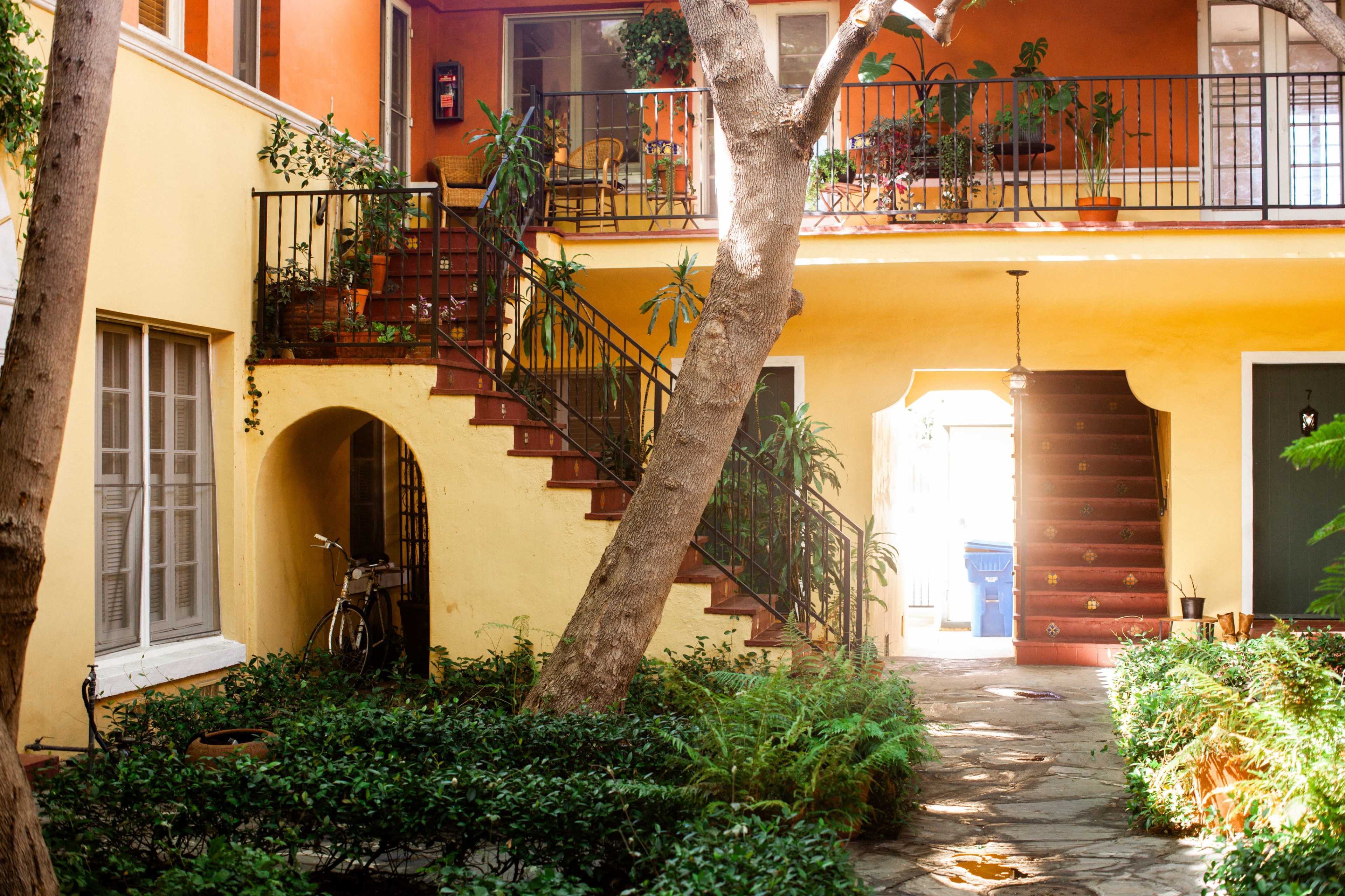 Bohemian Courtyard Image in Central LA, Los Angeles, CA