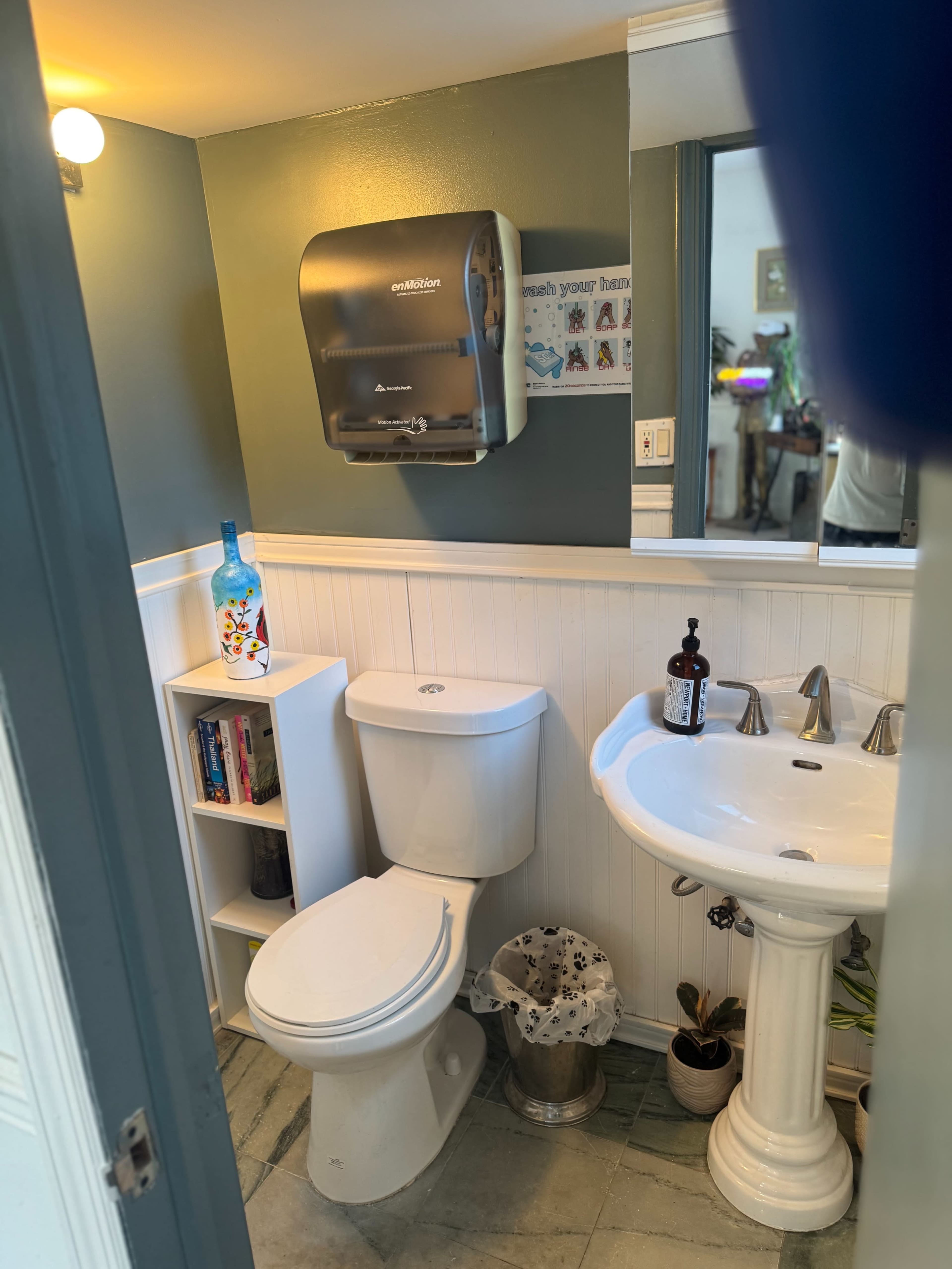 Loft in the heart of Long Island City Image in Long Island City, Long Island City, NY