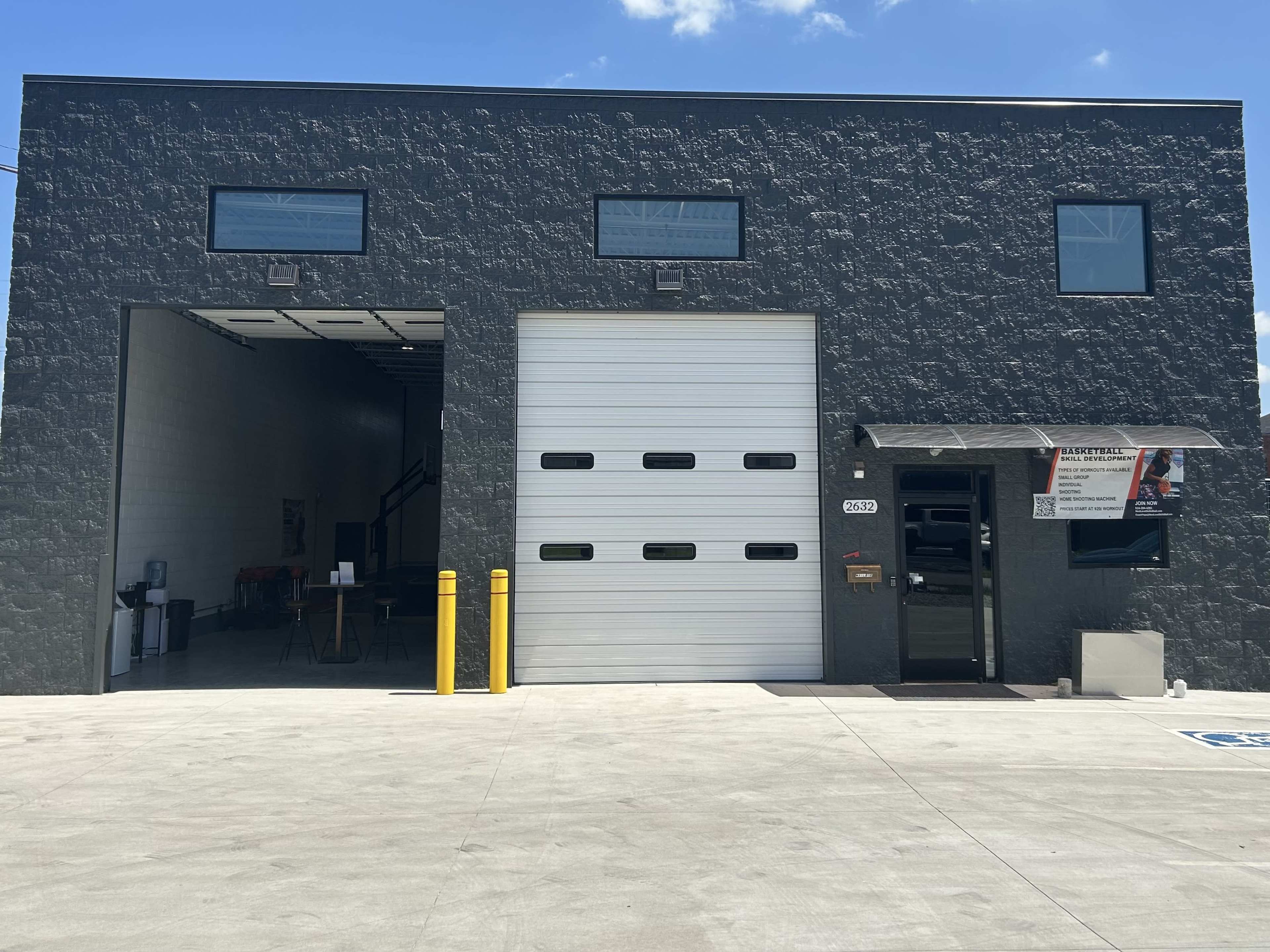New Woodbine Gym with Comfortable Meeting Space Image in Nolensville Road, Nashville, TN