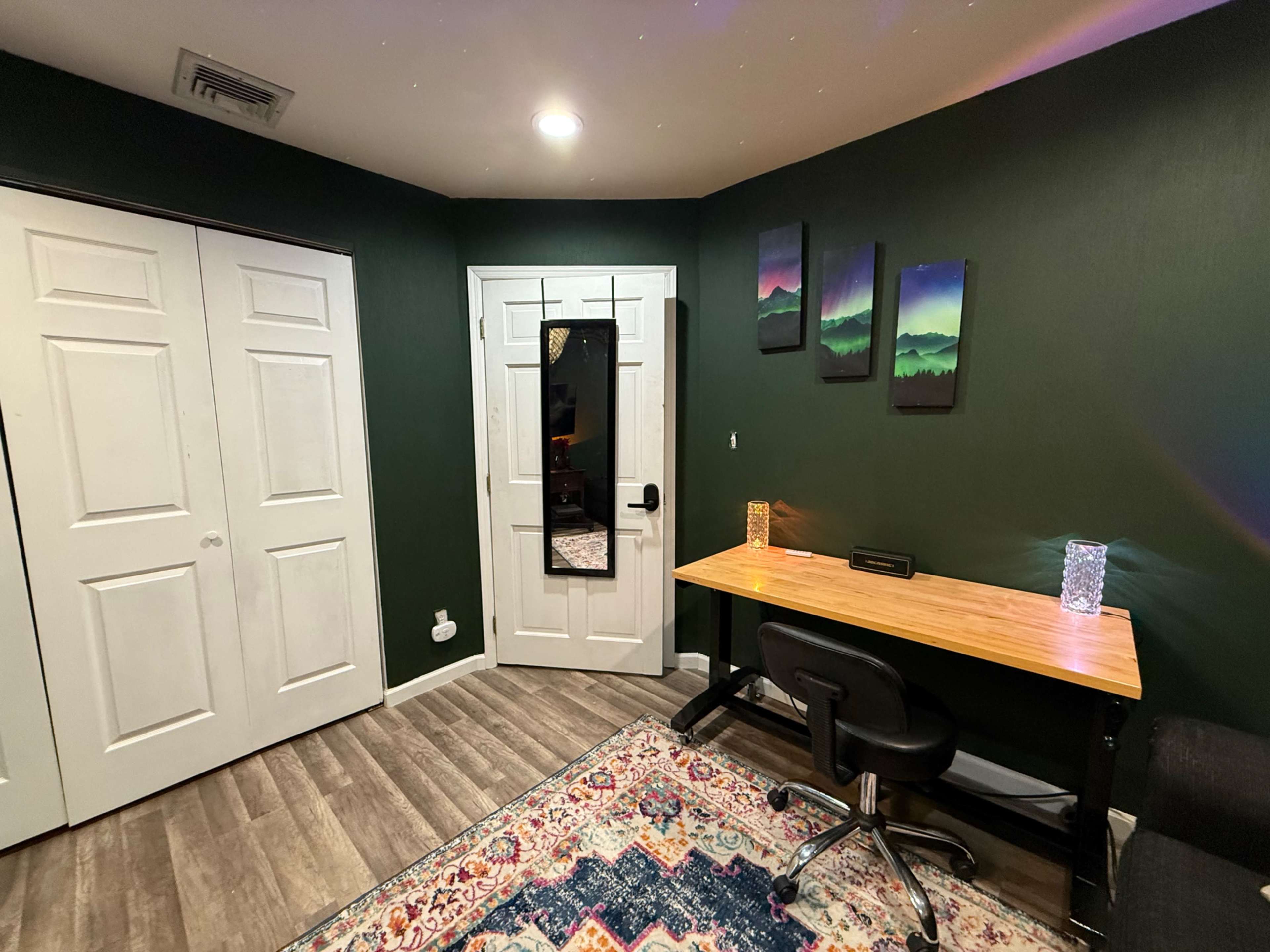Cozy Podcast room with Lighting and audio Gear Image in Randolph, Randolph, NJ