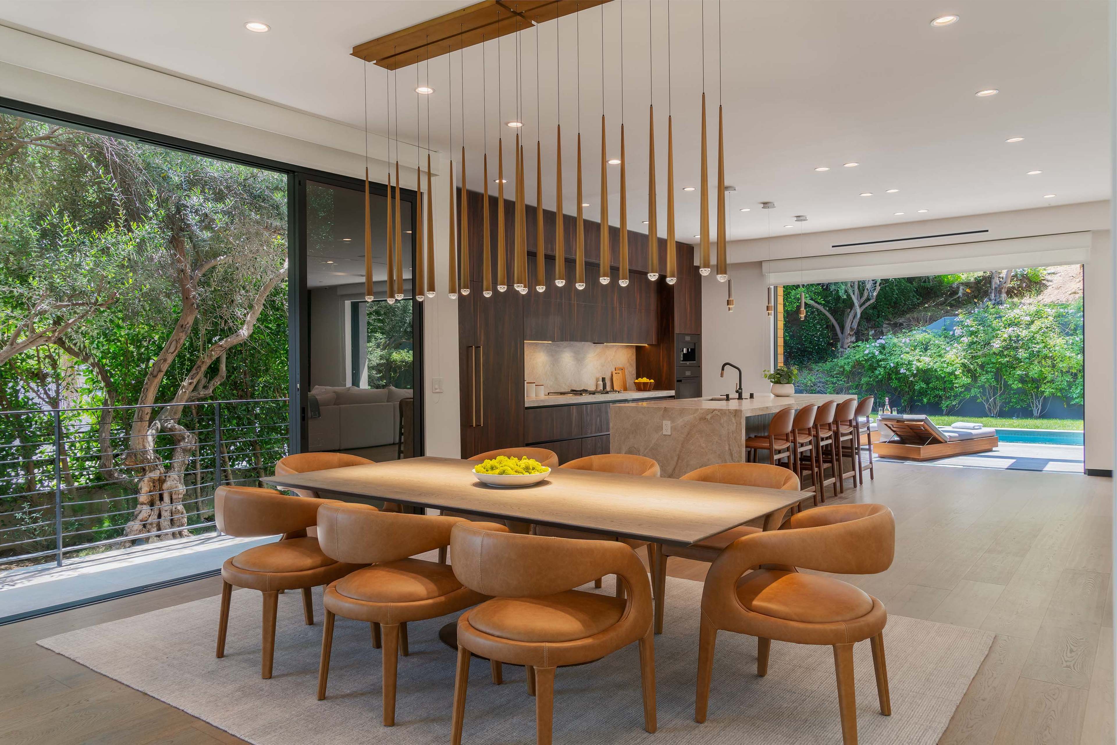 Luxury Modern Mansion in Hollywood Hills with Iconic Views Image in Central LA, Los Angeles, CA