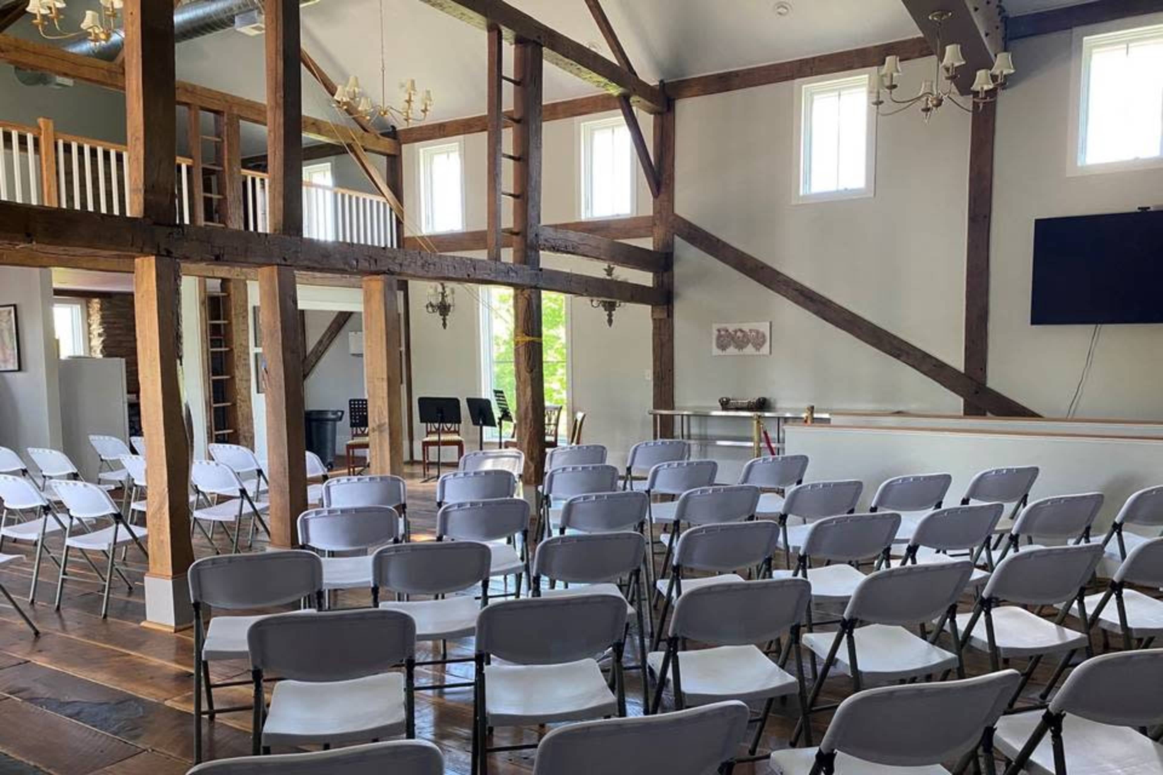 Rustic Elegance Meets Countryside Charm – A Scenic Venue for Unforgettable Celebrations Image in , Purcellville, VA