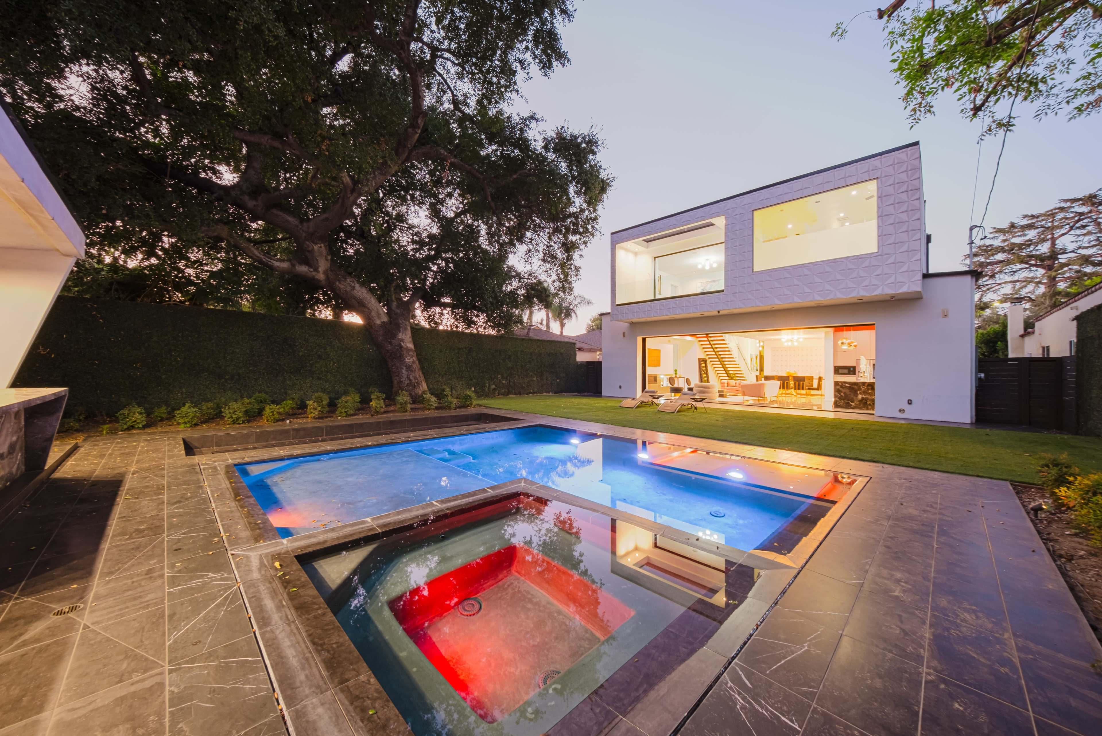 MODERN MARVEL WITH LUXE OUTDOOR OASIS Image in North Hollywood, Toluca Lake, CA