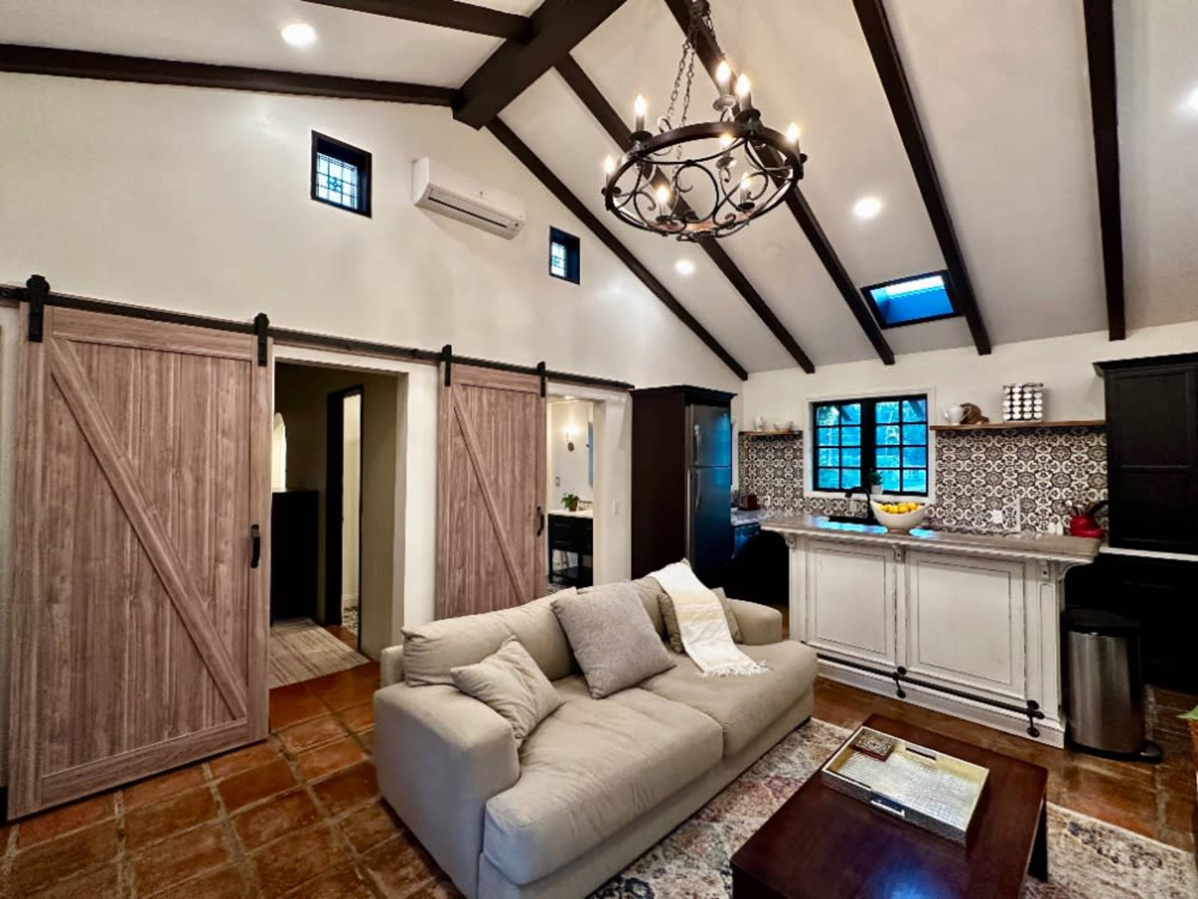 Bridal Suite | Oak Haven Casita