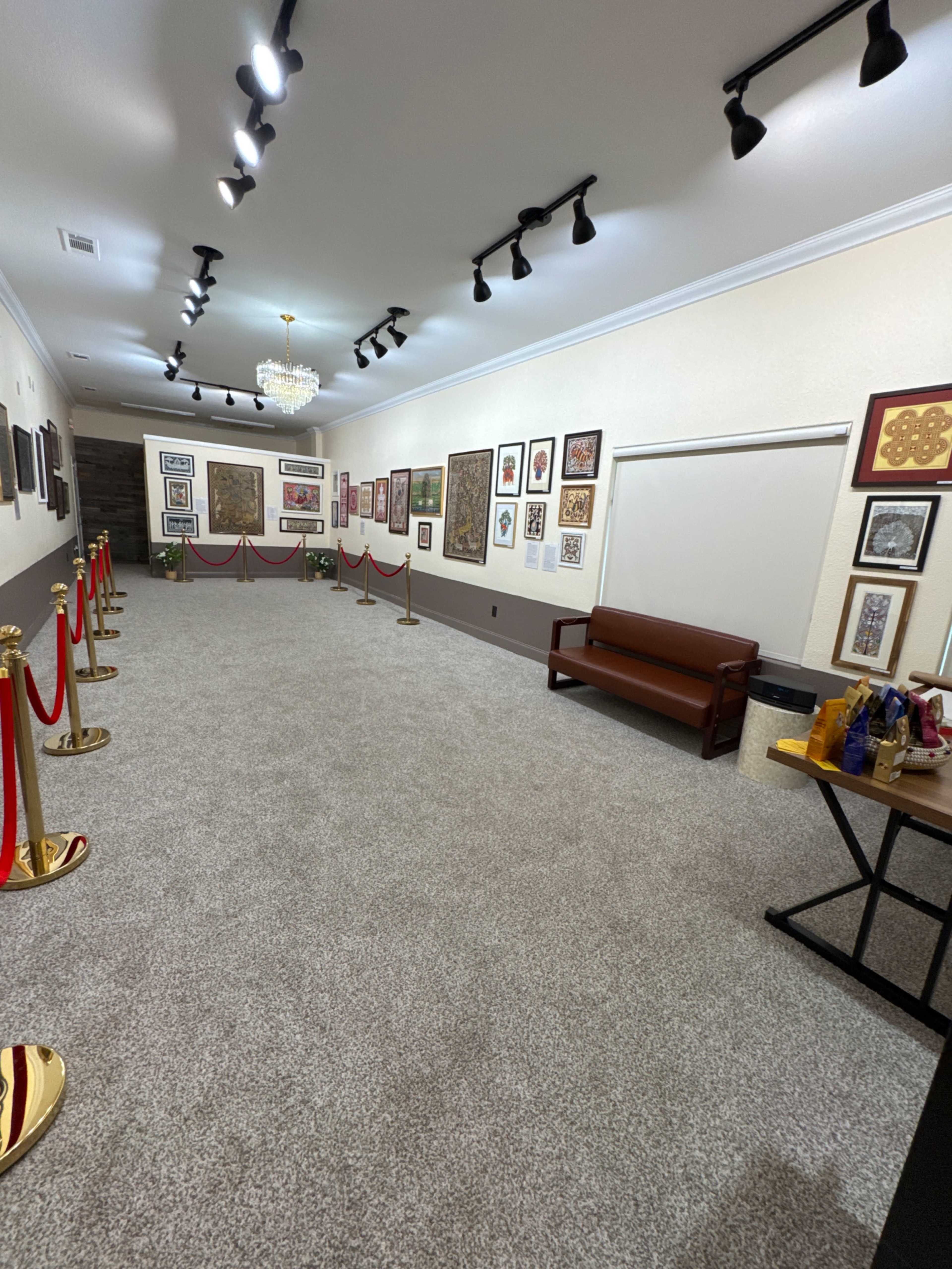 Downtown Art gallery Image in Main Street, Frisco, TX