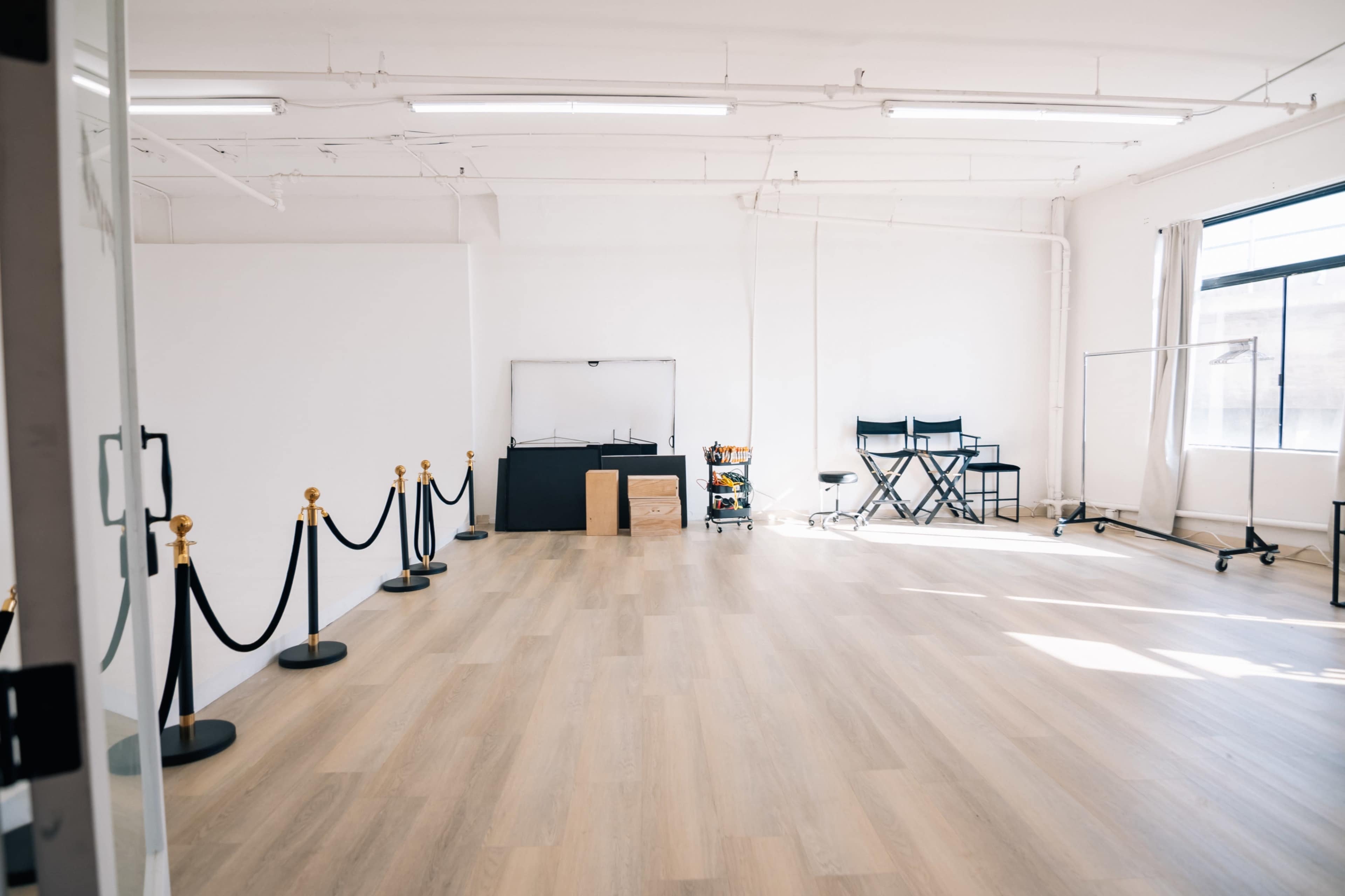 DTLA Cove Cycwall studio for production (Chinatown) Image in Central LA, Los Angeles, CA