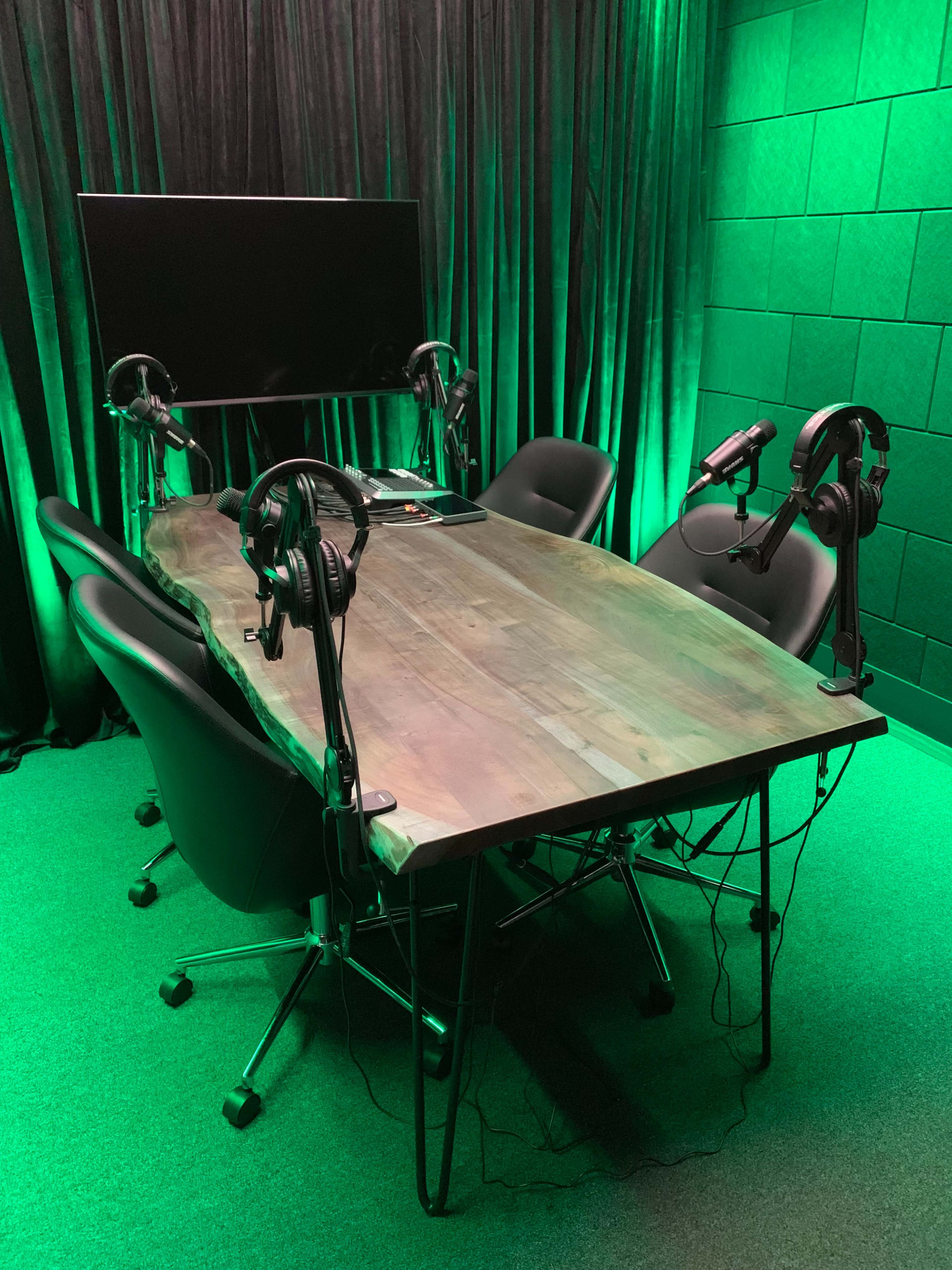 Modern Self Service Podcast Recording Studio Image in Deerfield Beach, Deerfield Beach, FL