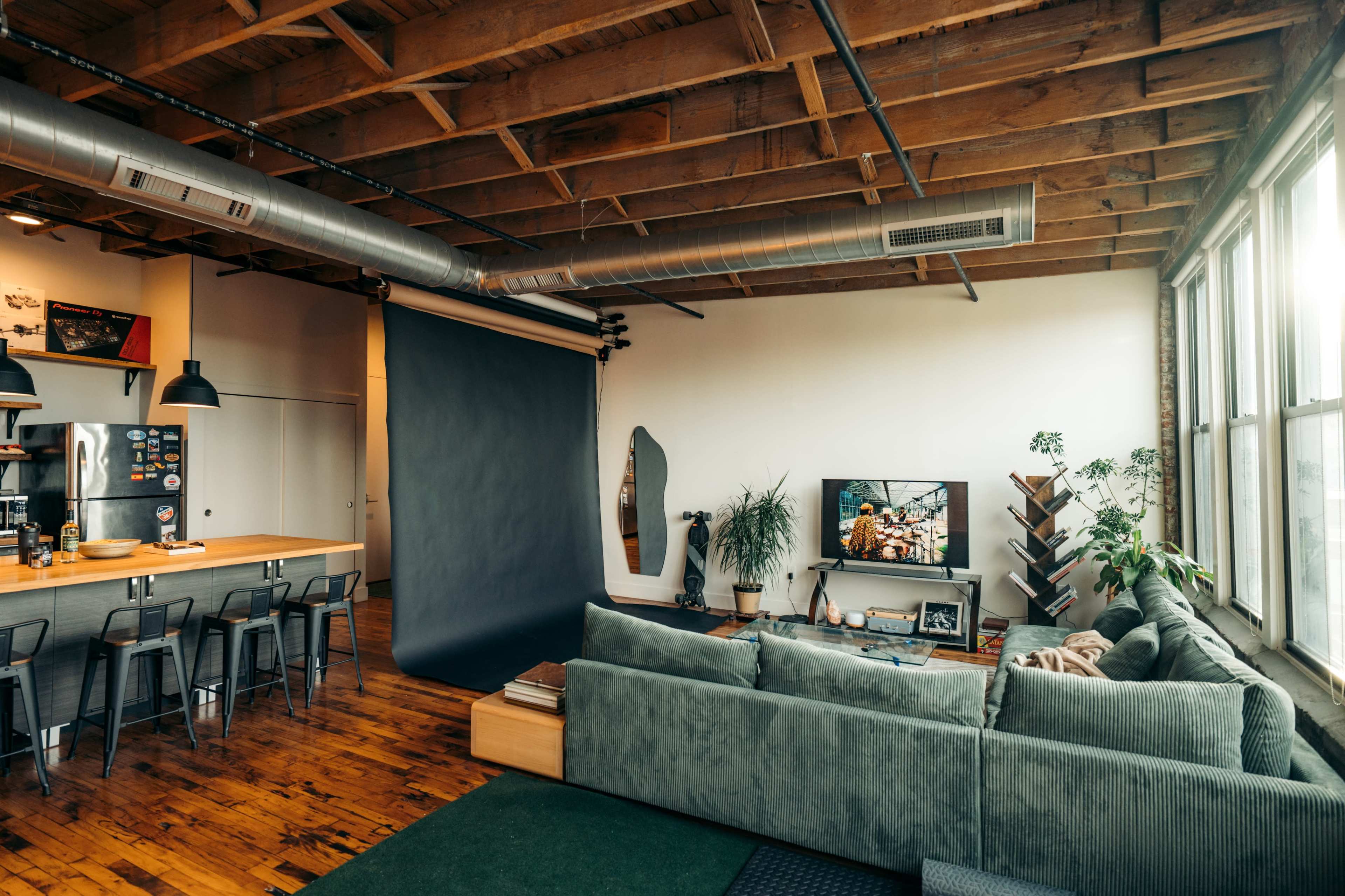 Downtown Industrial Loft Photo Studio Image in Downtown, Columbus, OH