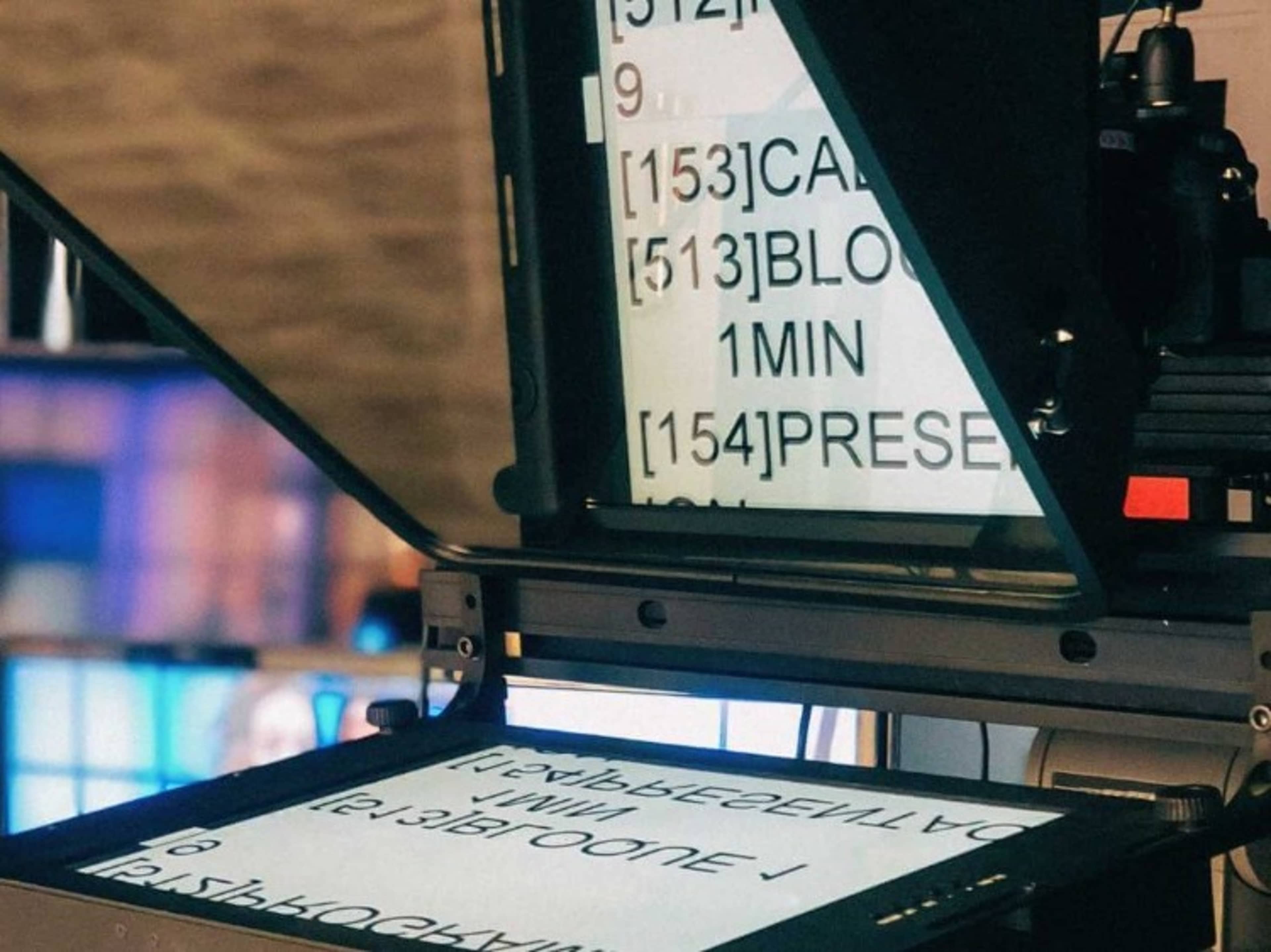 Teleprompter + Operator