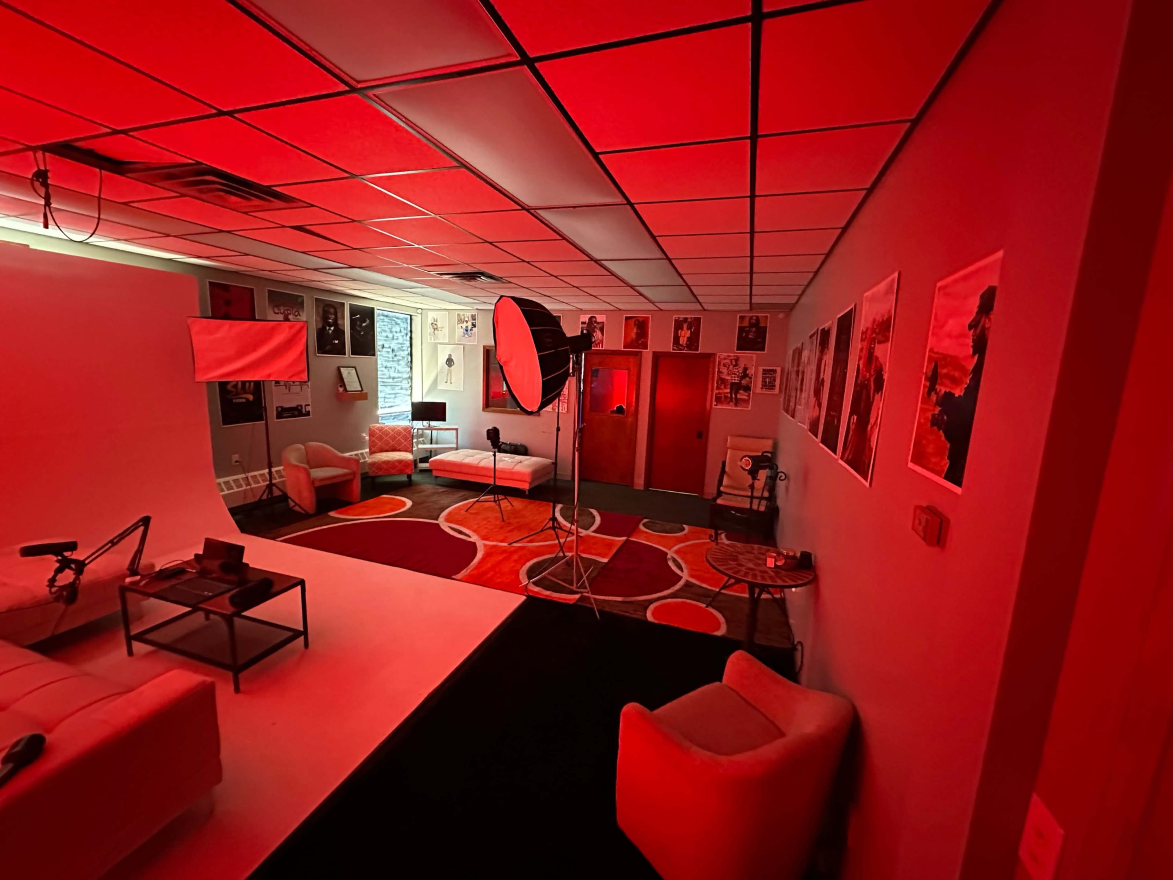 Photos / Videos Studio Image in Jefferson, Fargo, ND