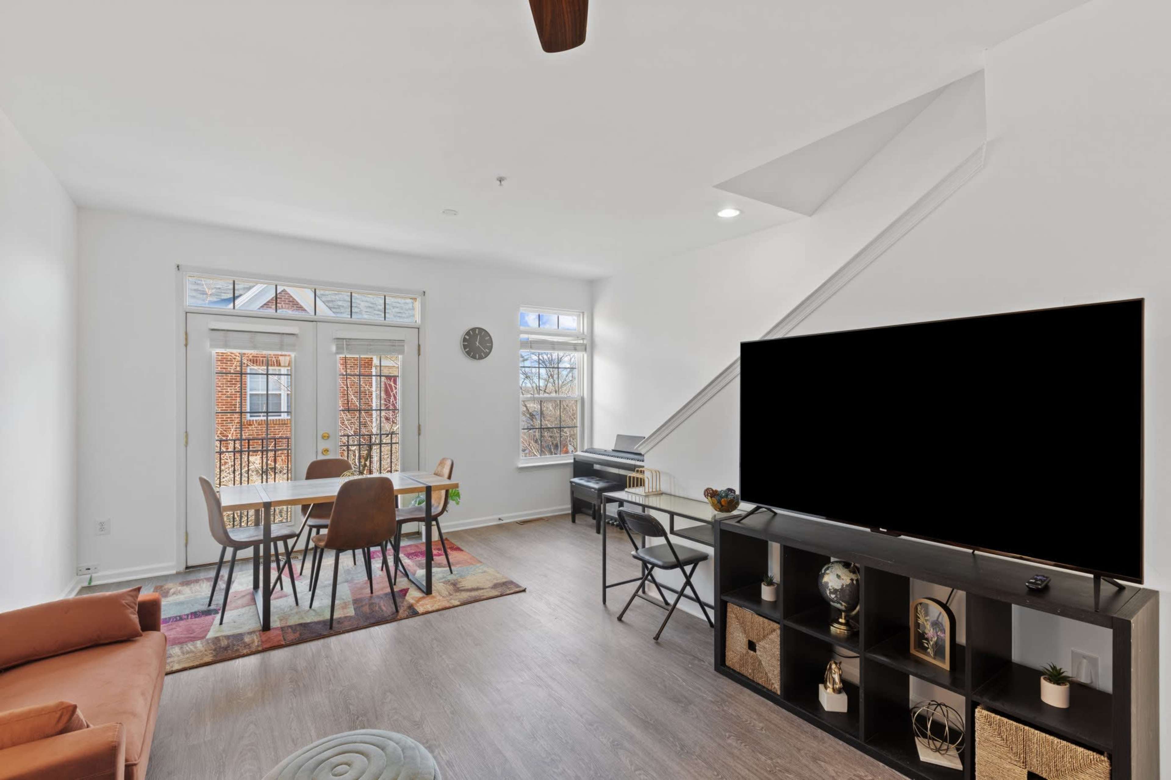 Modern DC Townhome – Natural Light, Stylish Decor & Multi-Level Layout Image in Southwest Washington, Washington, DC