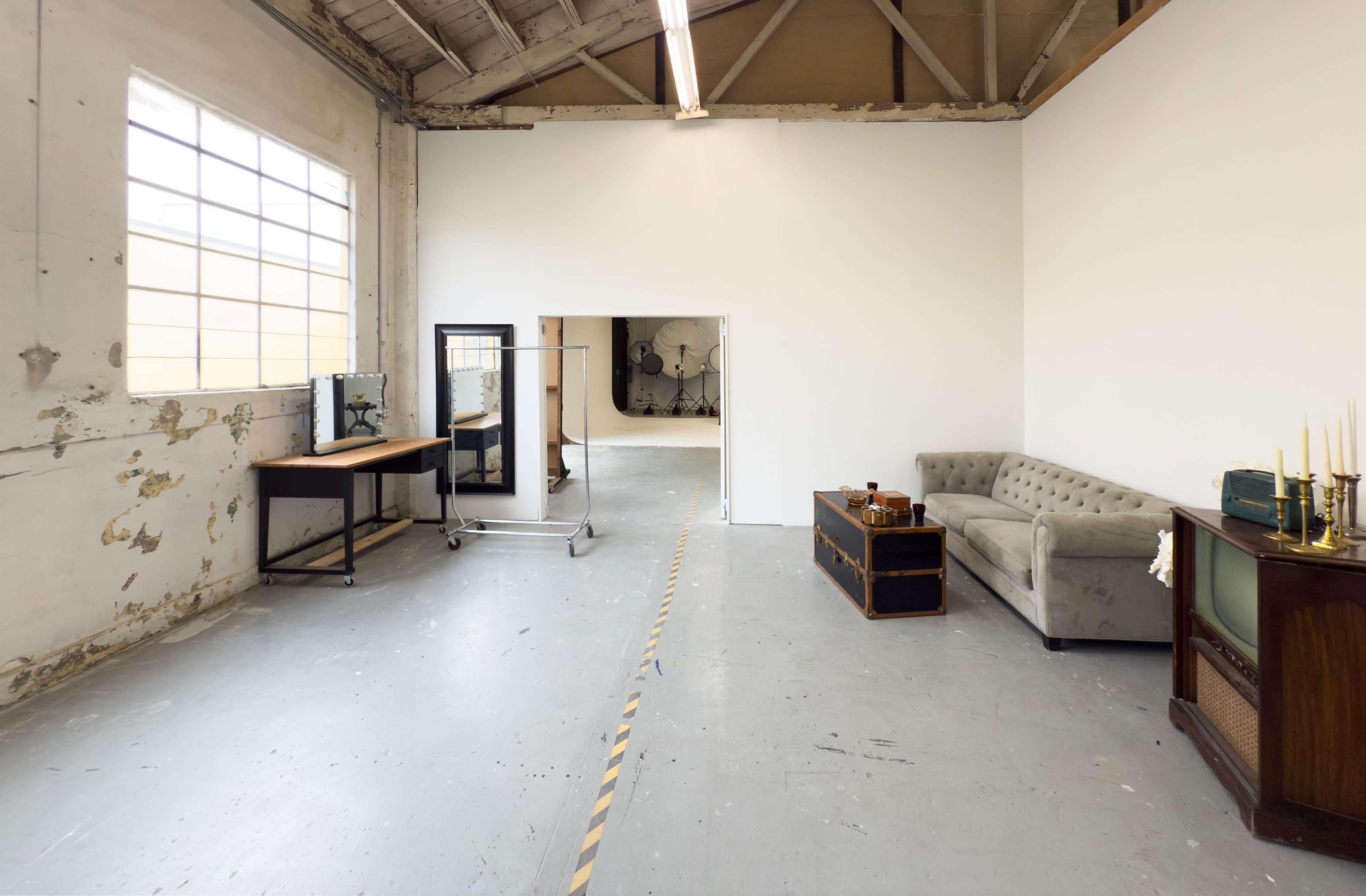 Warehouse, Industrial, Bright 400 sf Daylight Studio. Image in North Portland, Portland, OR