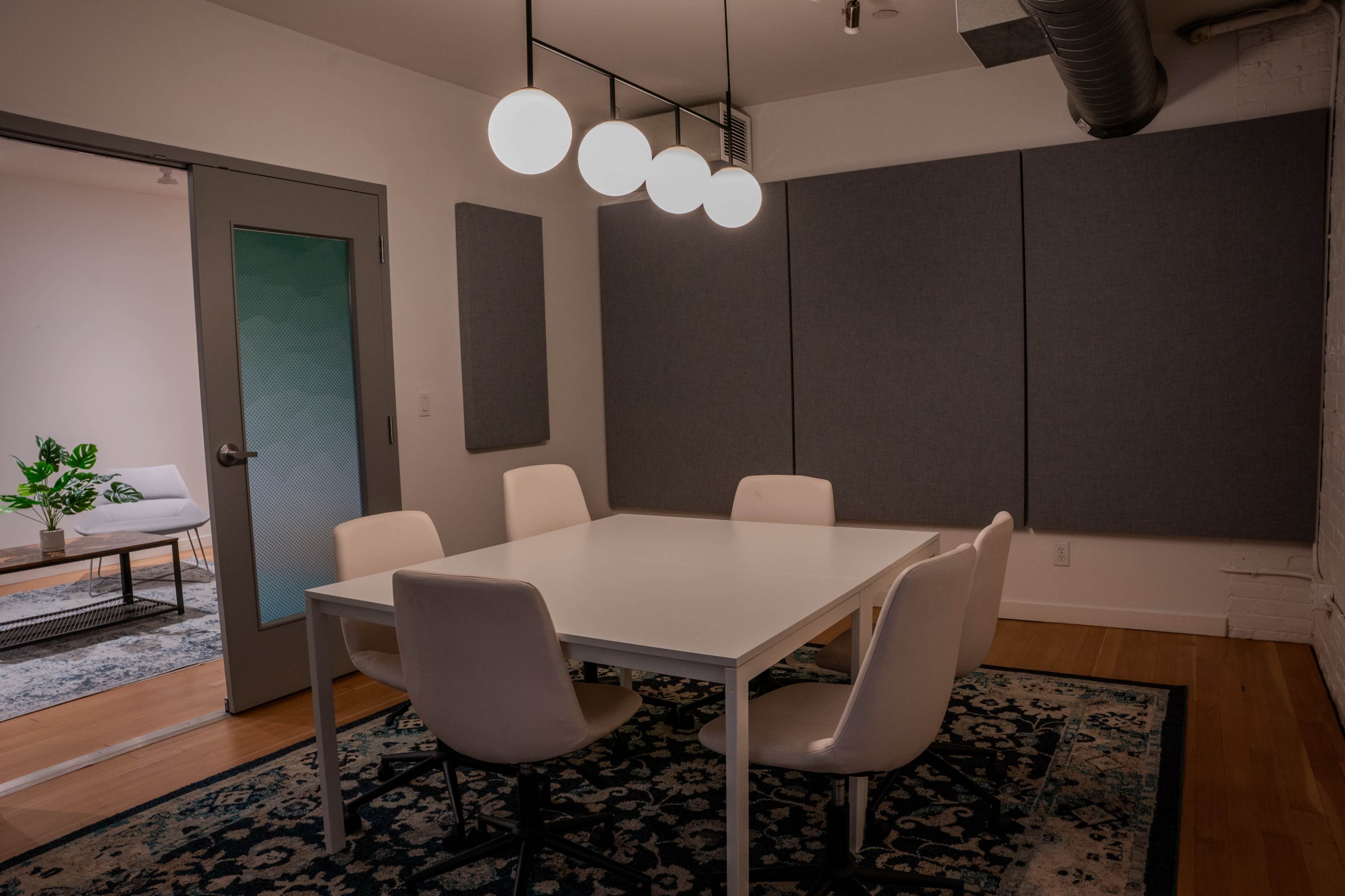 Flexday Suites - 112 West Hastings Street Image in Downtown Vancouver, Vancouver, BC
