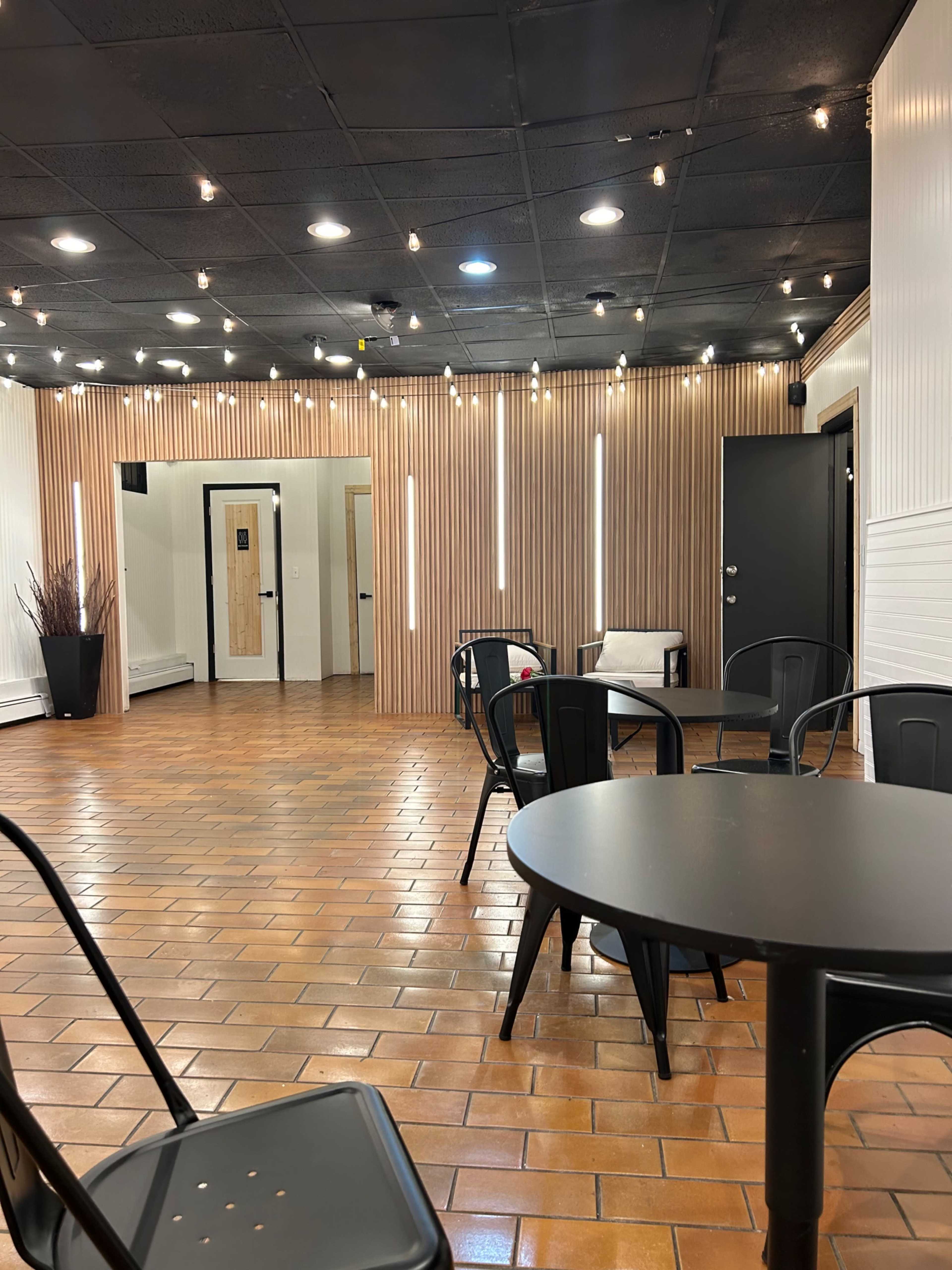 Modern Event Space in Jersey City With A BackYard Image in Greenville, Jersey City, NJ