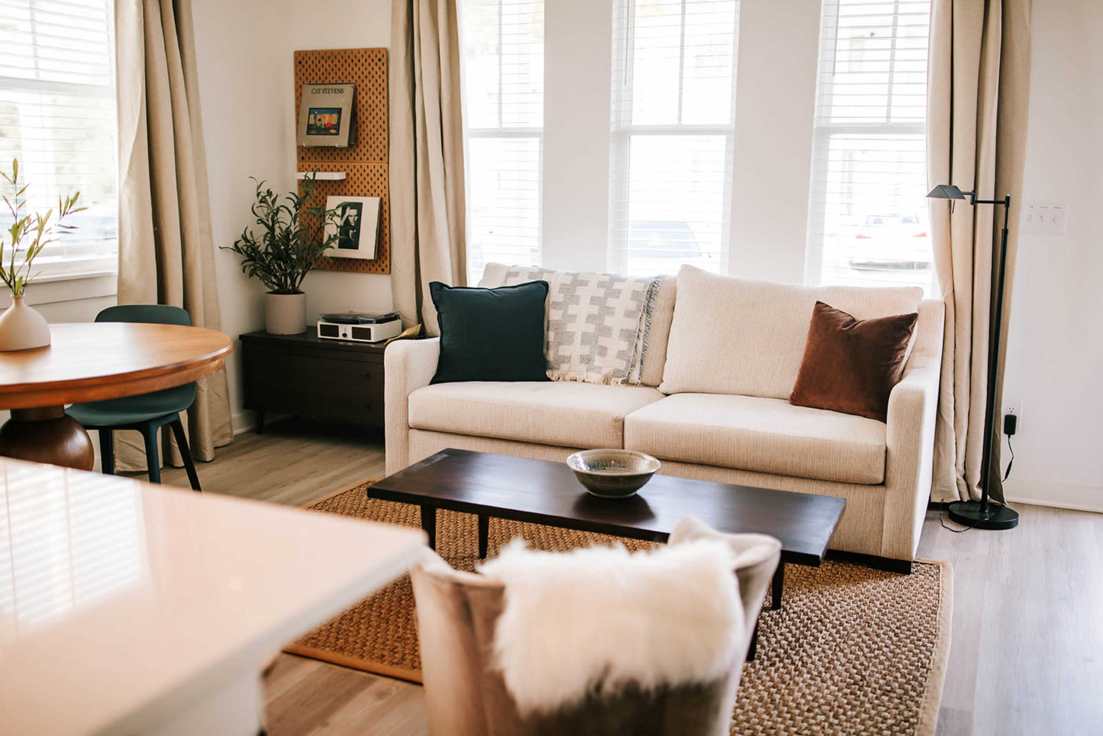 Stylish 3BR Home Image in Athens, Athens, GA