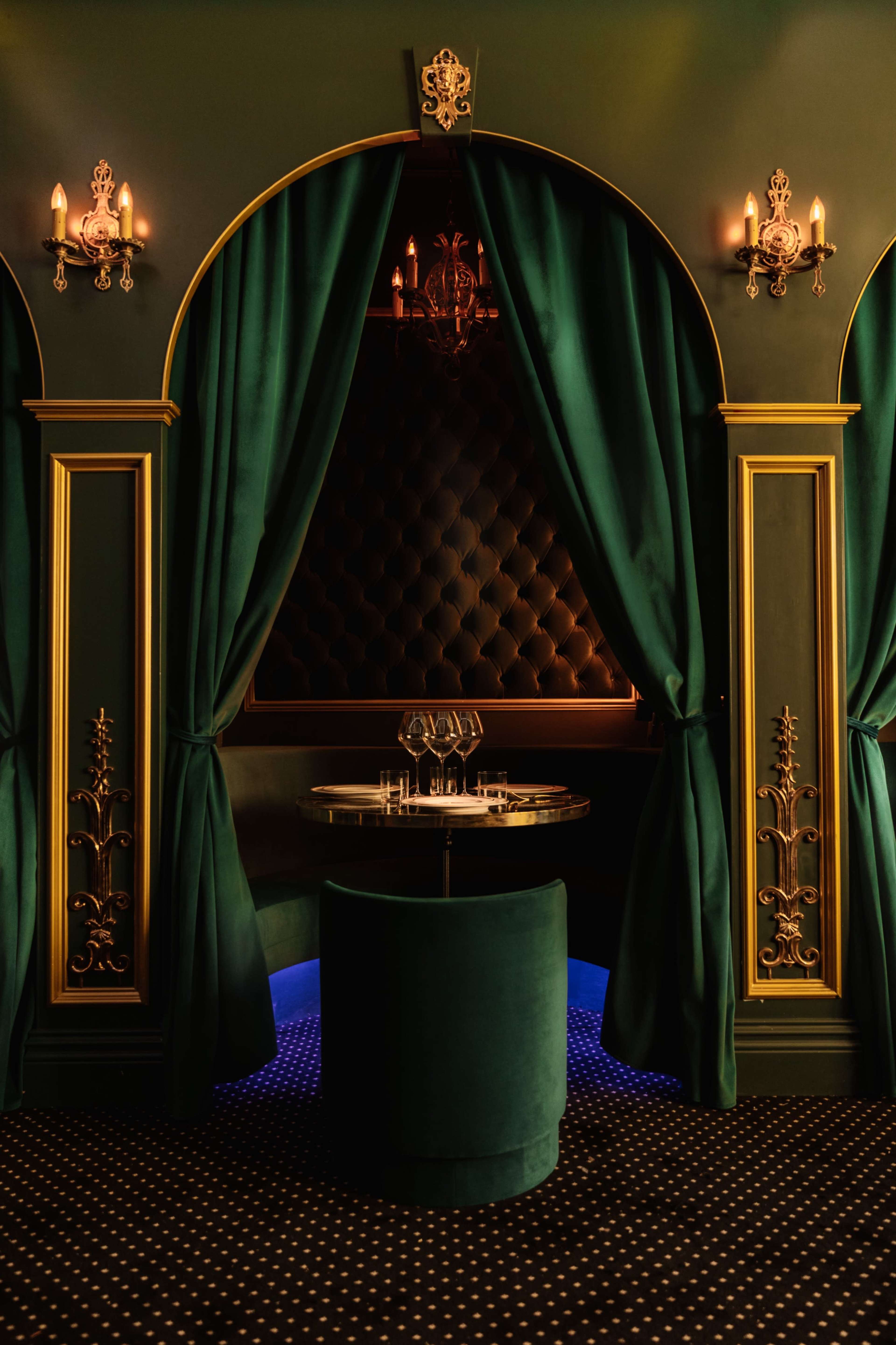 Parisian Luxury Restaurant and Bar In The Heart of Sunset Boulevard Image in Central LA, Los Angeles, CA