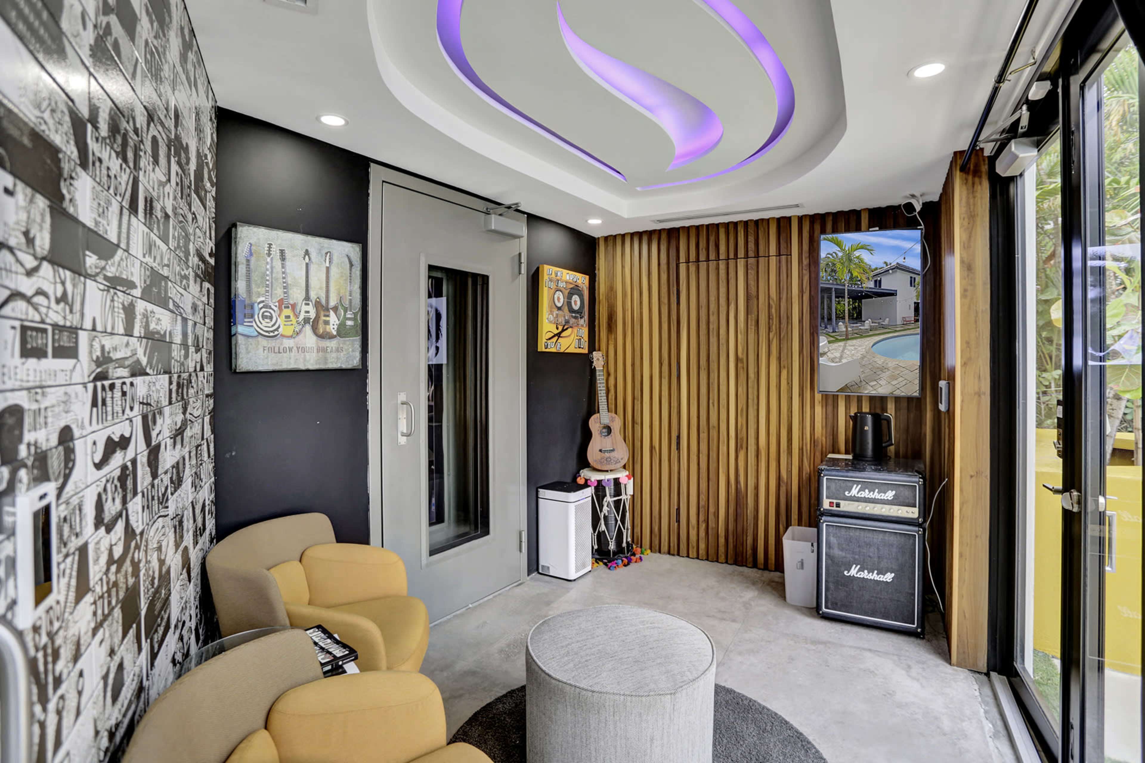 Private Boutique Style Recording Studio w/ House in pristine Miami Location close to Miami International Airport, Wynwood, Fashion District, Midtown, Brickell, South Beach, Bal Harbour Shops and Aventura Mall. Image in Biscayne Park, Biscayne park, FL