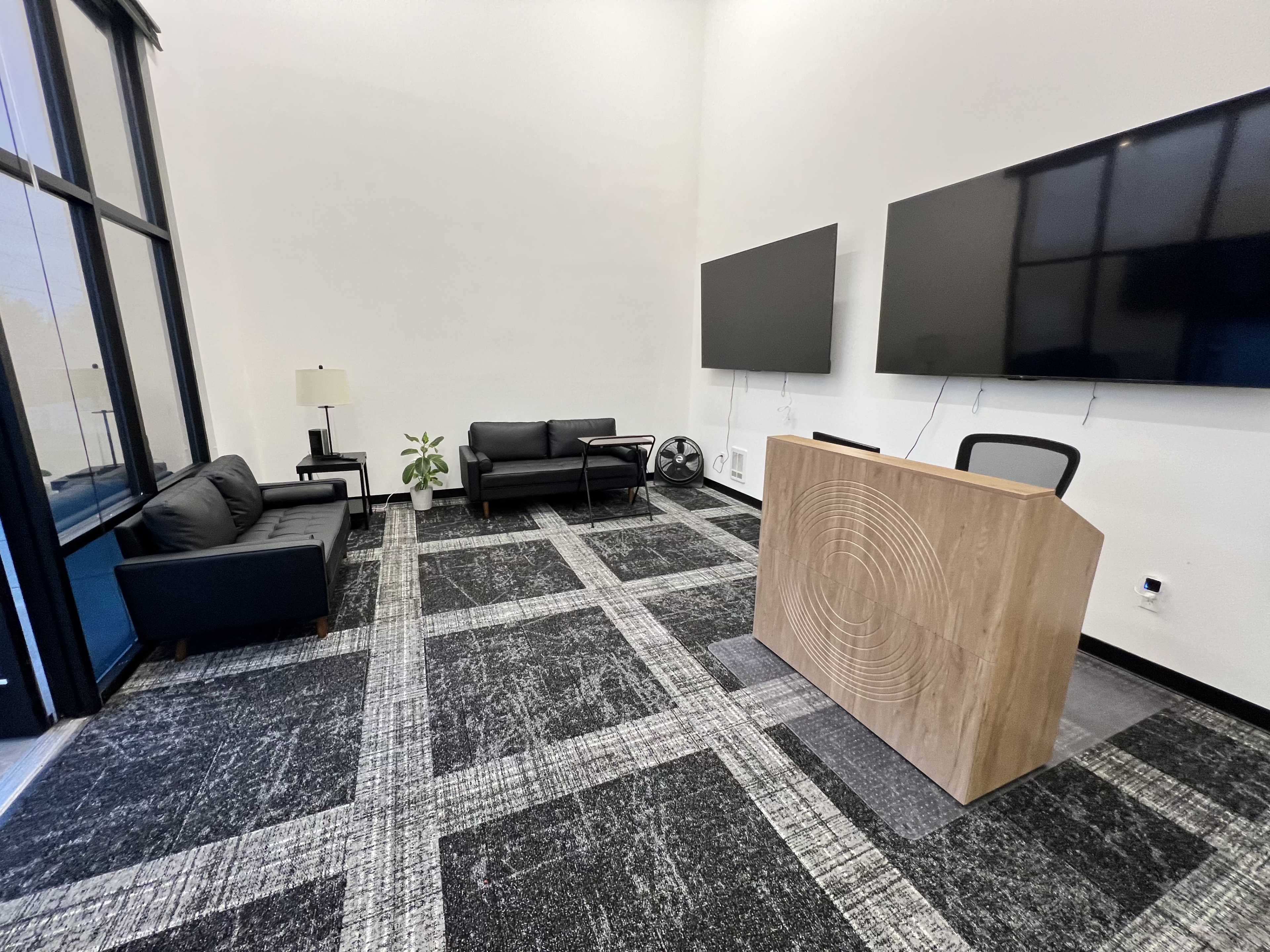 The Lab Image in , Lynnwood, WA