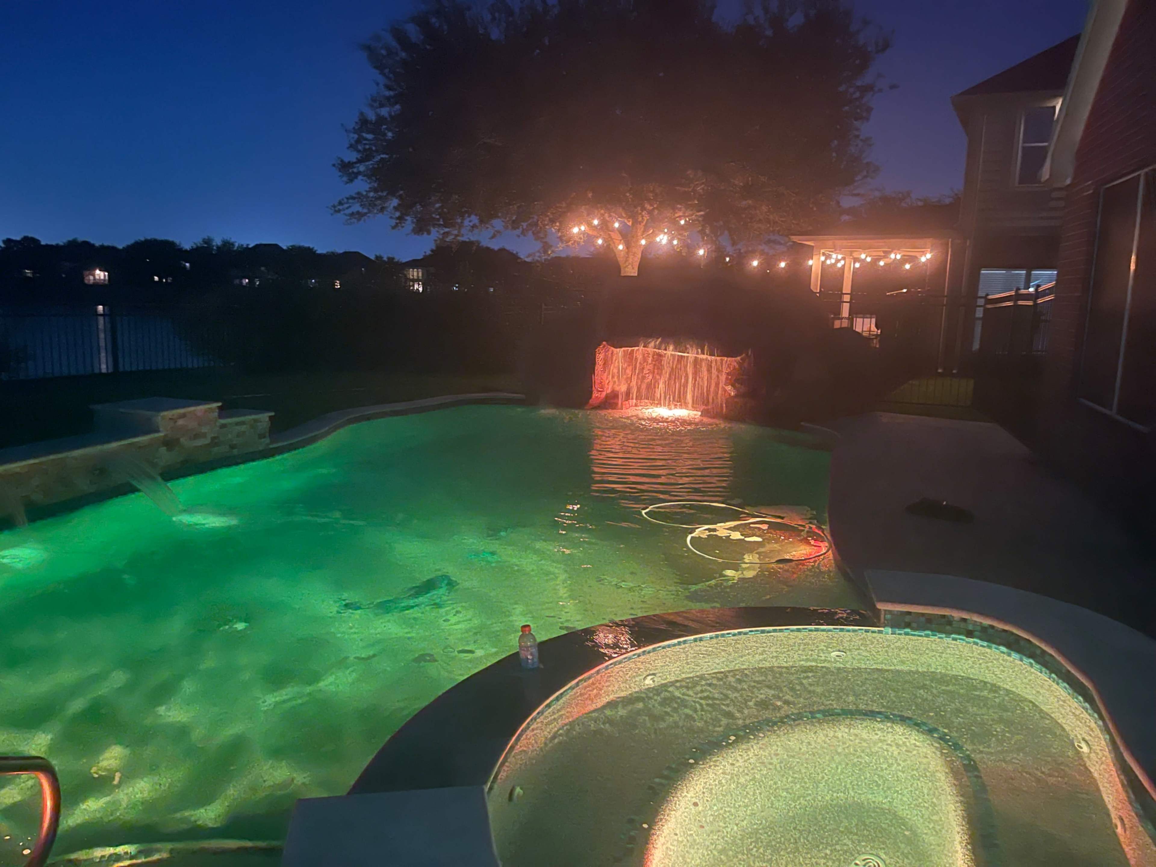 Private Heated Pool with Lake View & Outdoor Kitchen Image in League City, League city, TX