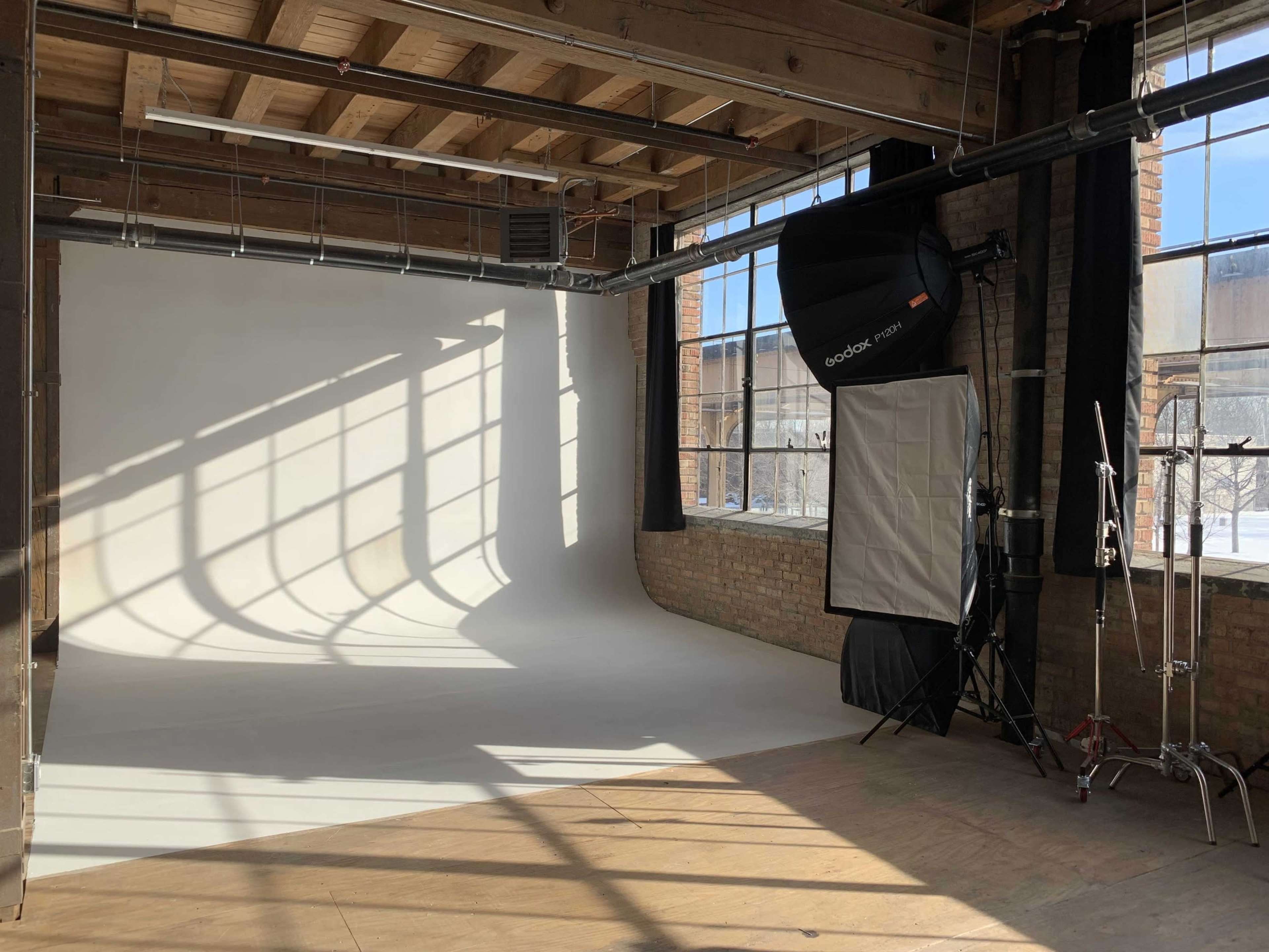 Sunny Cyclorama Studio - EQ Included Image in Garfield Park, Chicago, IL