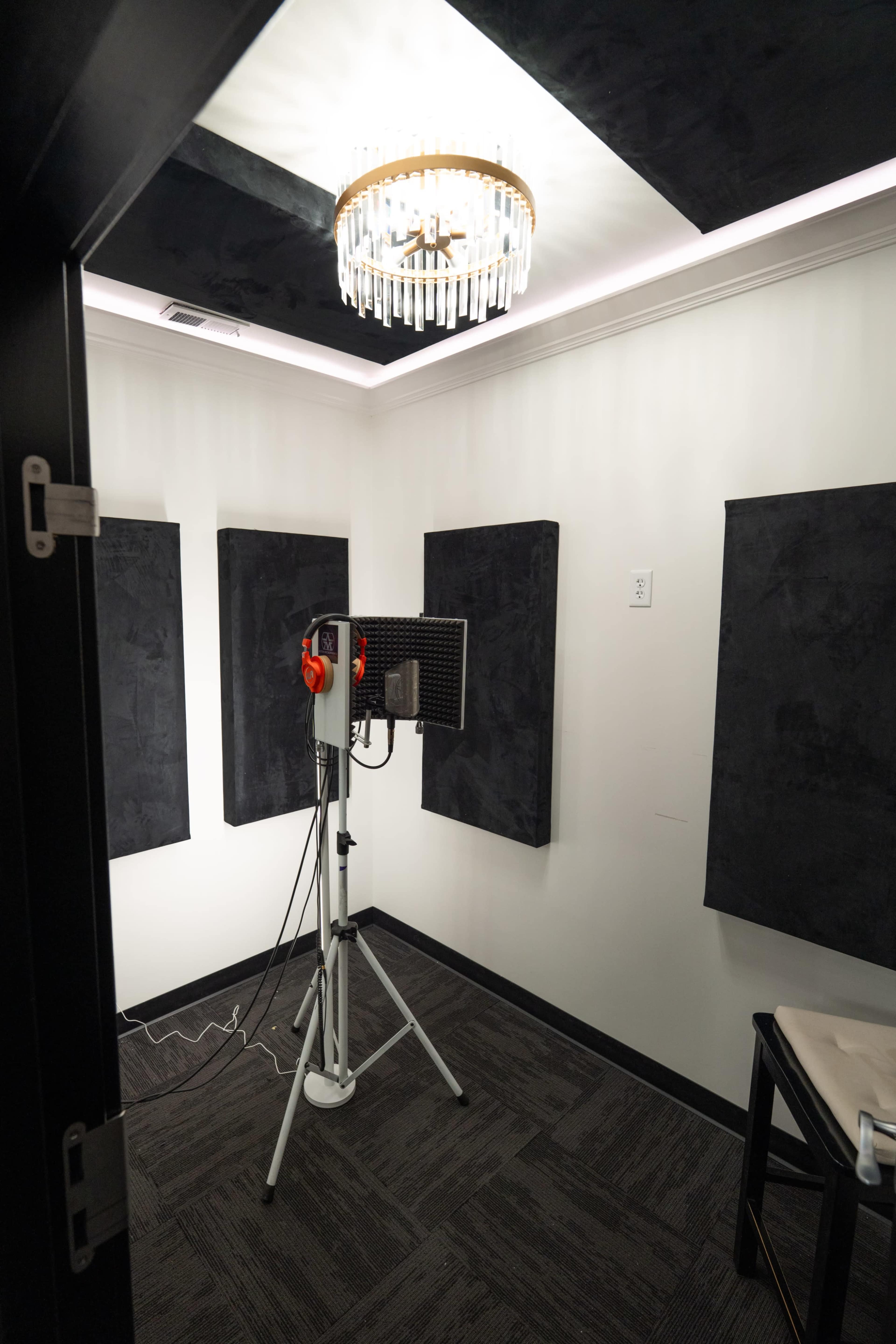 Modern Music / Recording Studio - 4/20 Friendly Image in Savage, Savage, MN