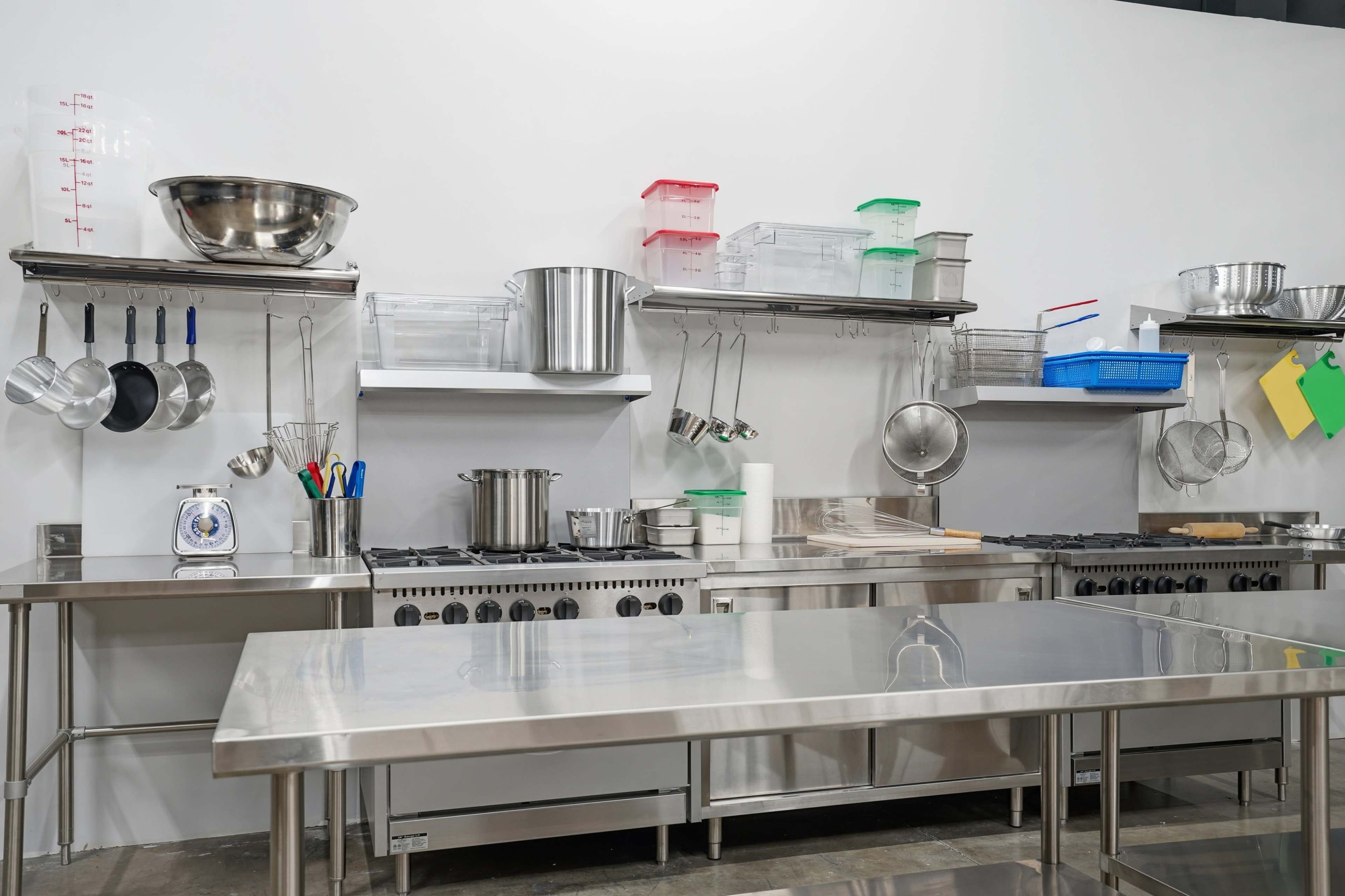 Commercial Food Service Kitchen Image in Chatsworth, Chatsworth, CA