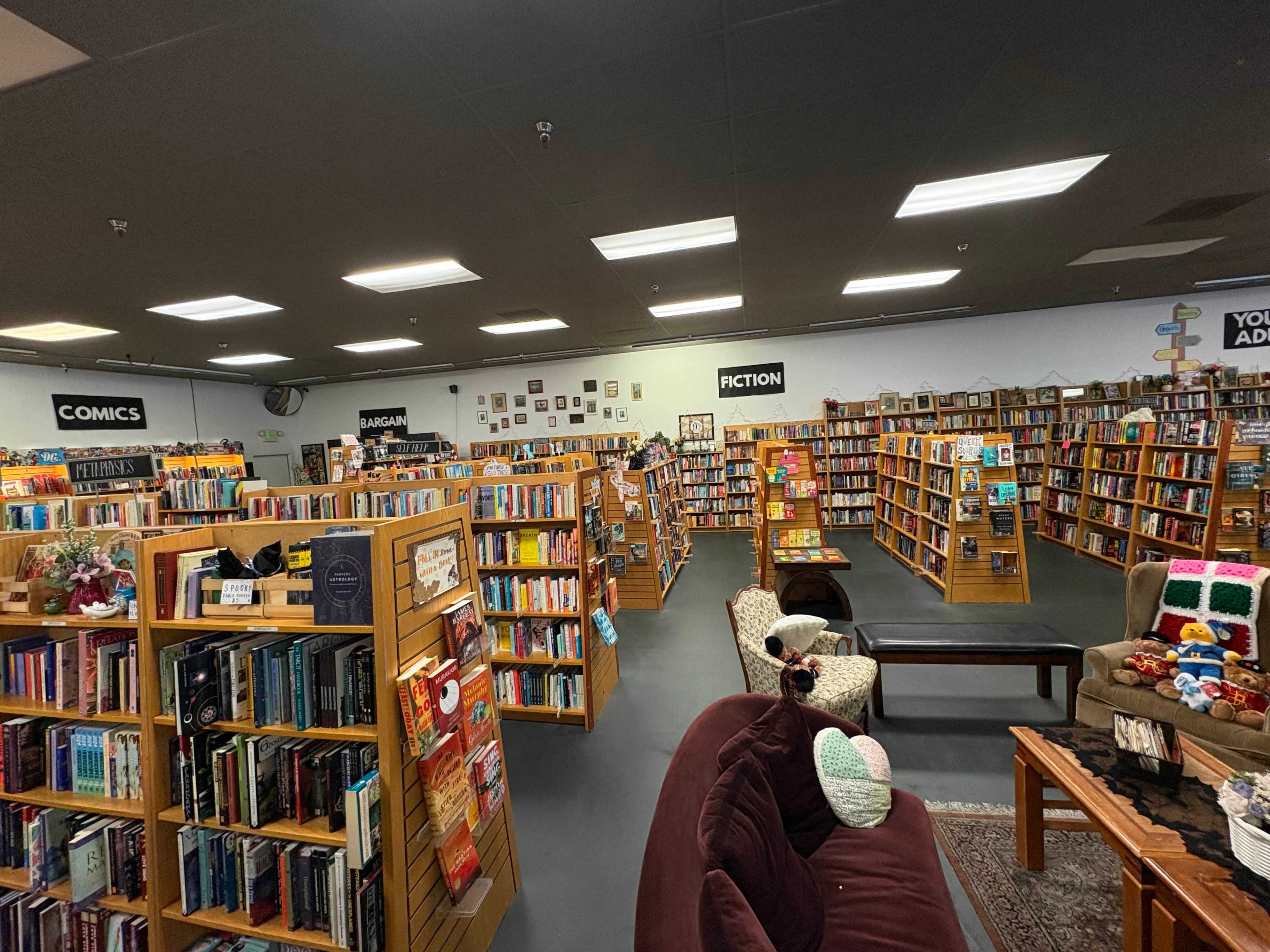 Bookstore With Indie Charm Image in Simi Valley, Simi Valley, CA