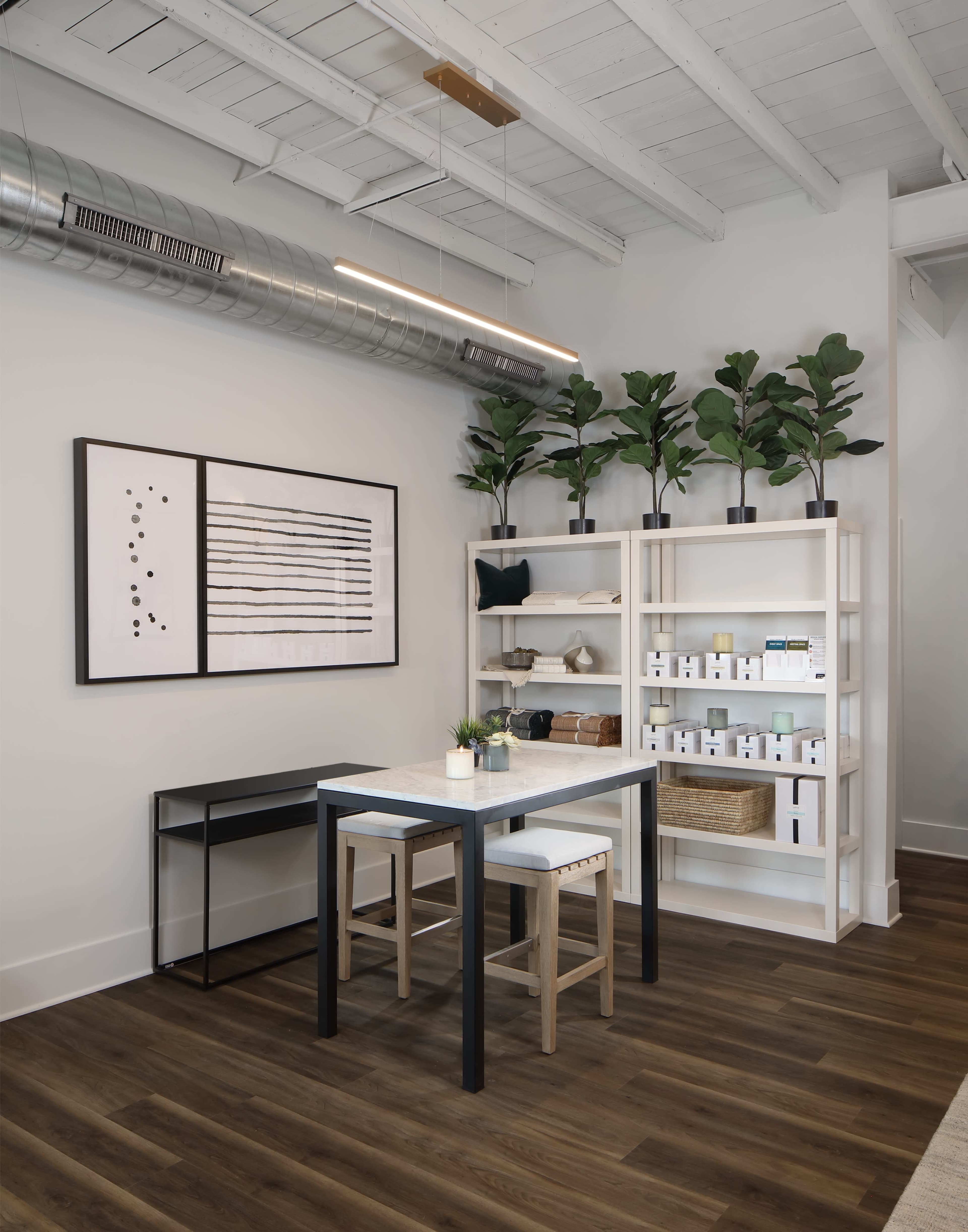 Bright + Modern Creative Studio with Outdoor Space Image in Oconomowoc, Oconomowoc, WI