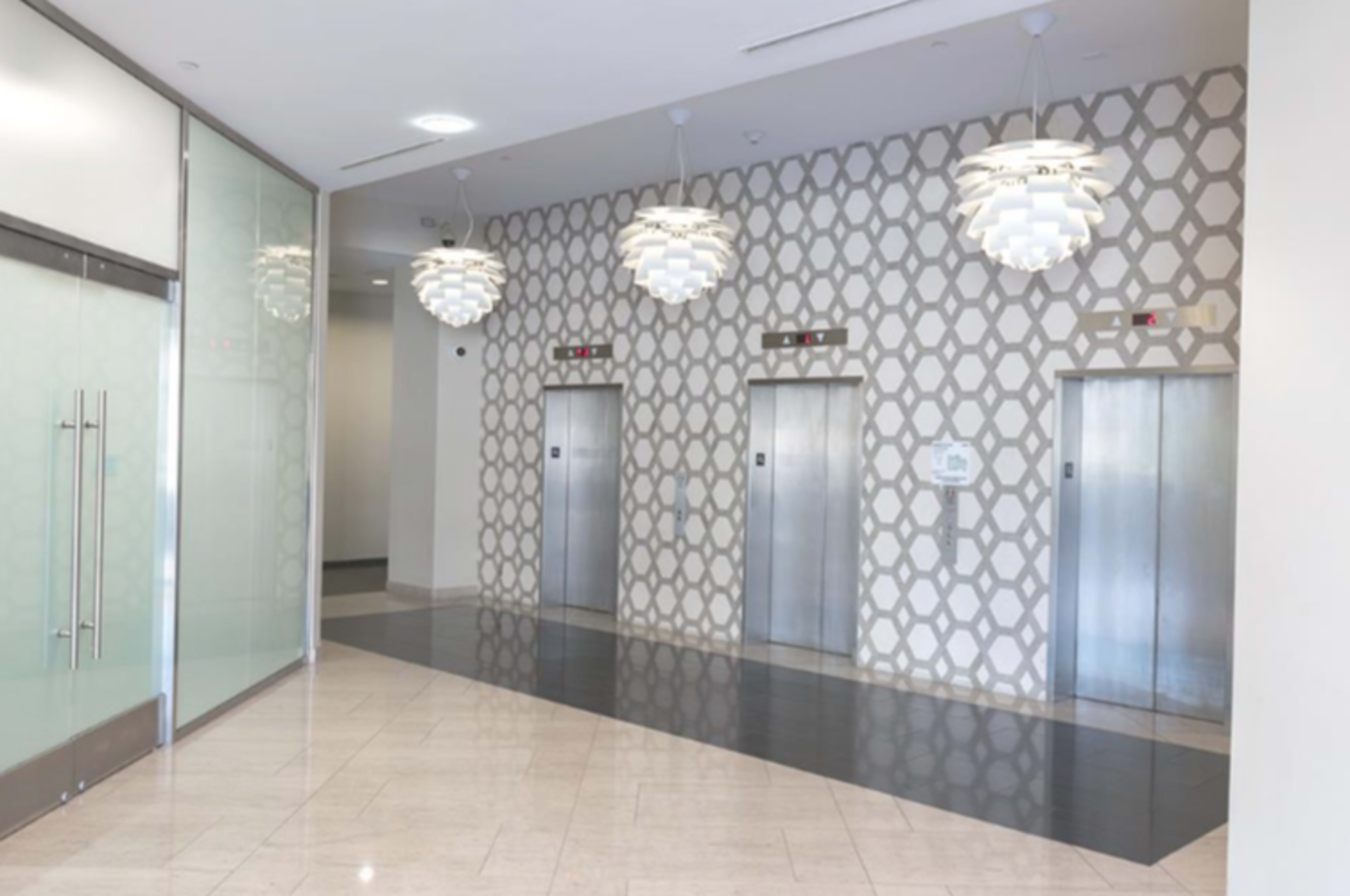6 Person Conference Room Image in Eastside, Long Beach, CA