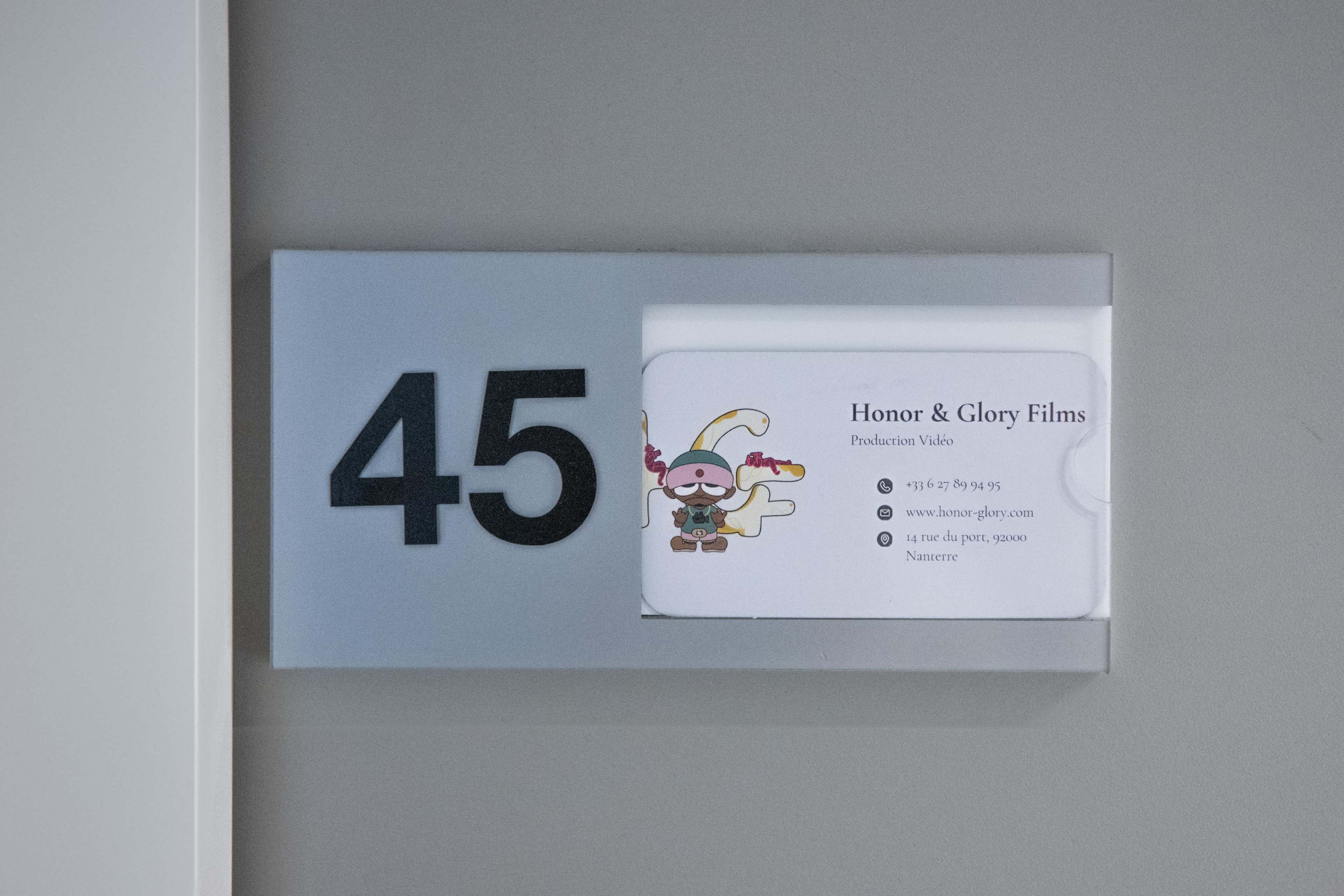 Studio Podcast Image in , Nanterre, 