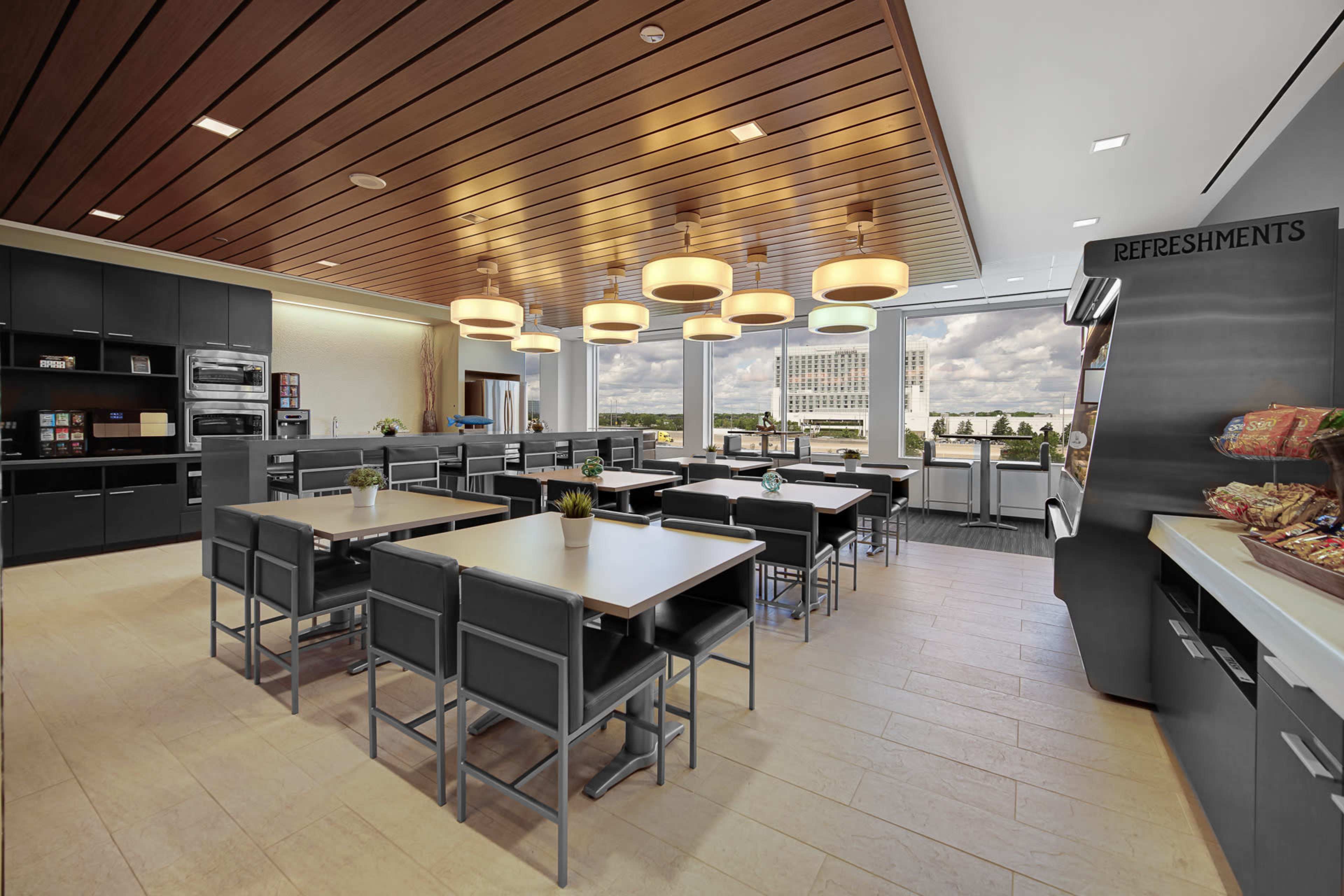 Inspiring Suburban Catalyst Room with Natural Light Image in Schaumburg Township, Schaumburg, IL