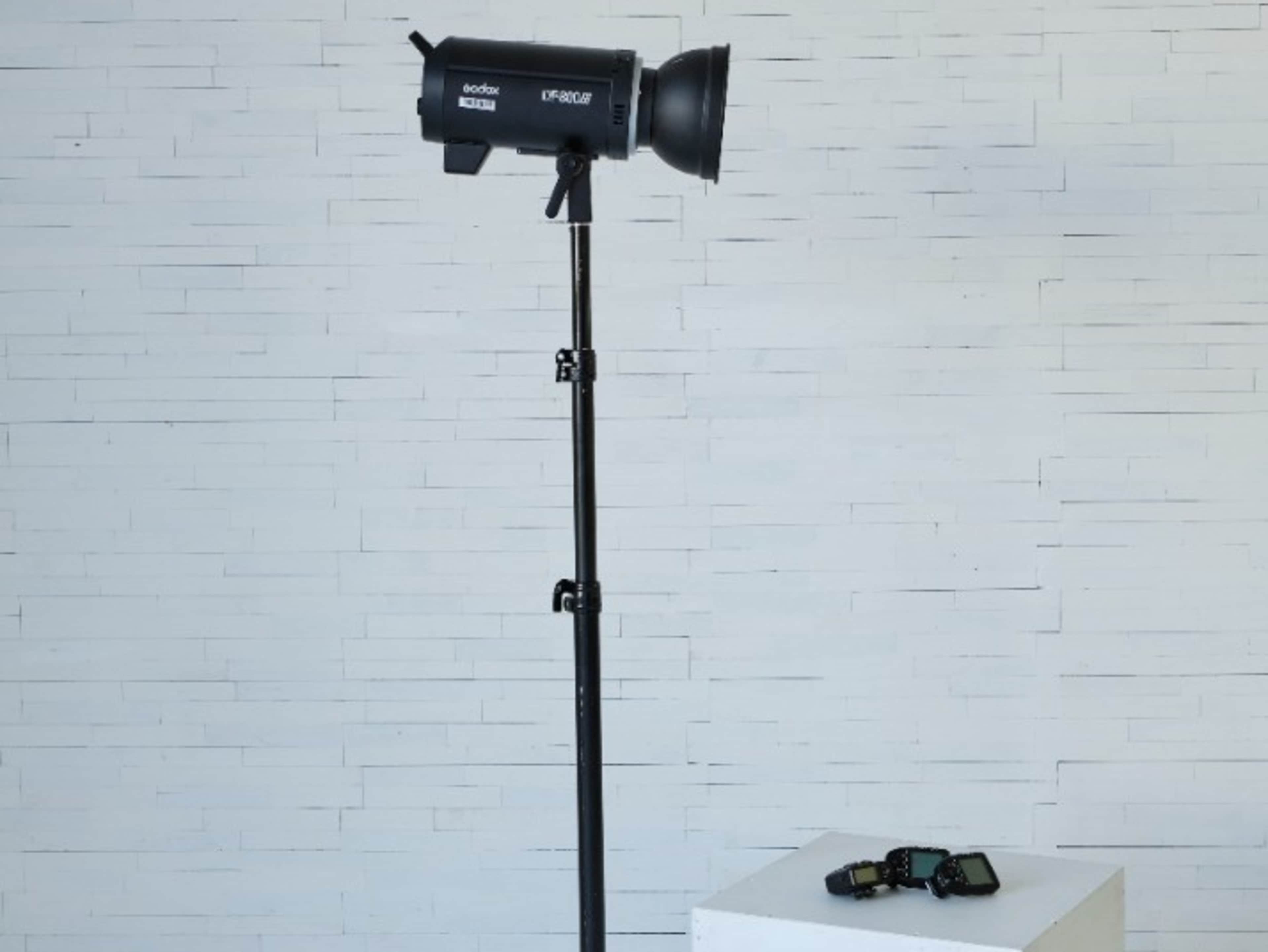 Godox DP800 III Photography Strobe 800W with stand