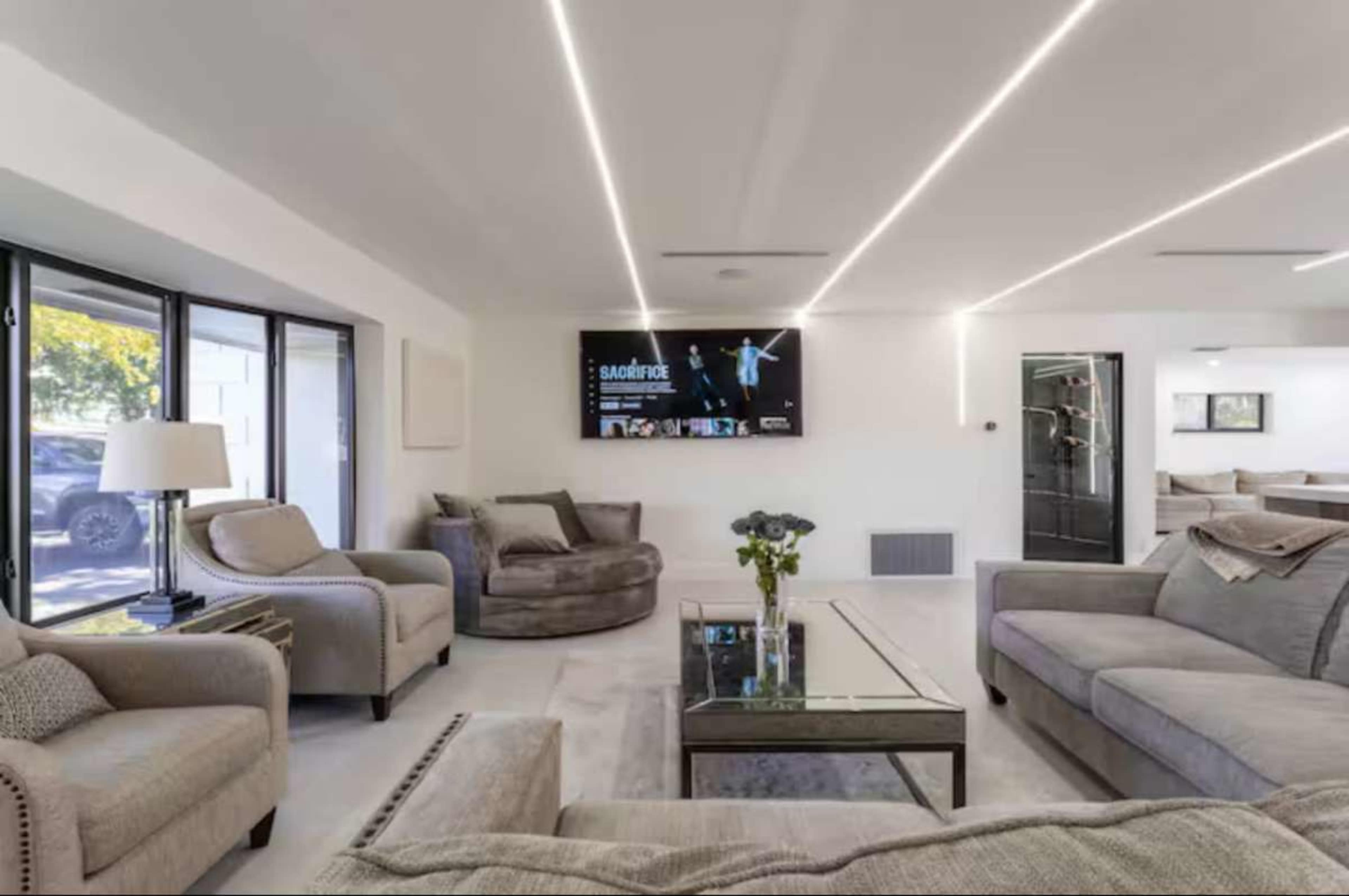 Meeting and Outdoor Space Image in Hollywood Hills, Hollywood Hills, FL
