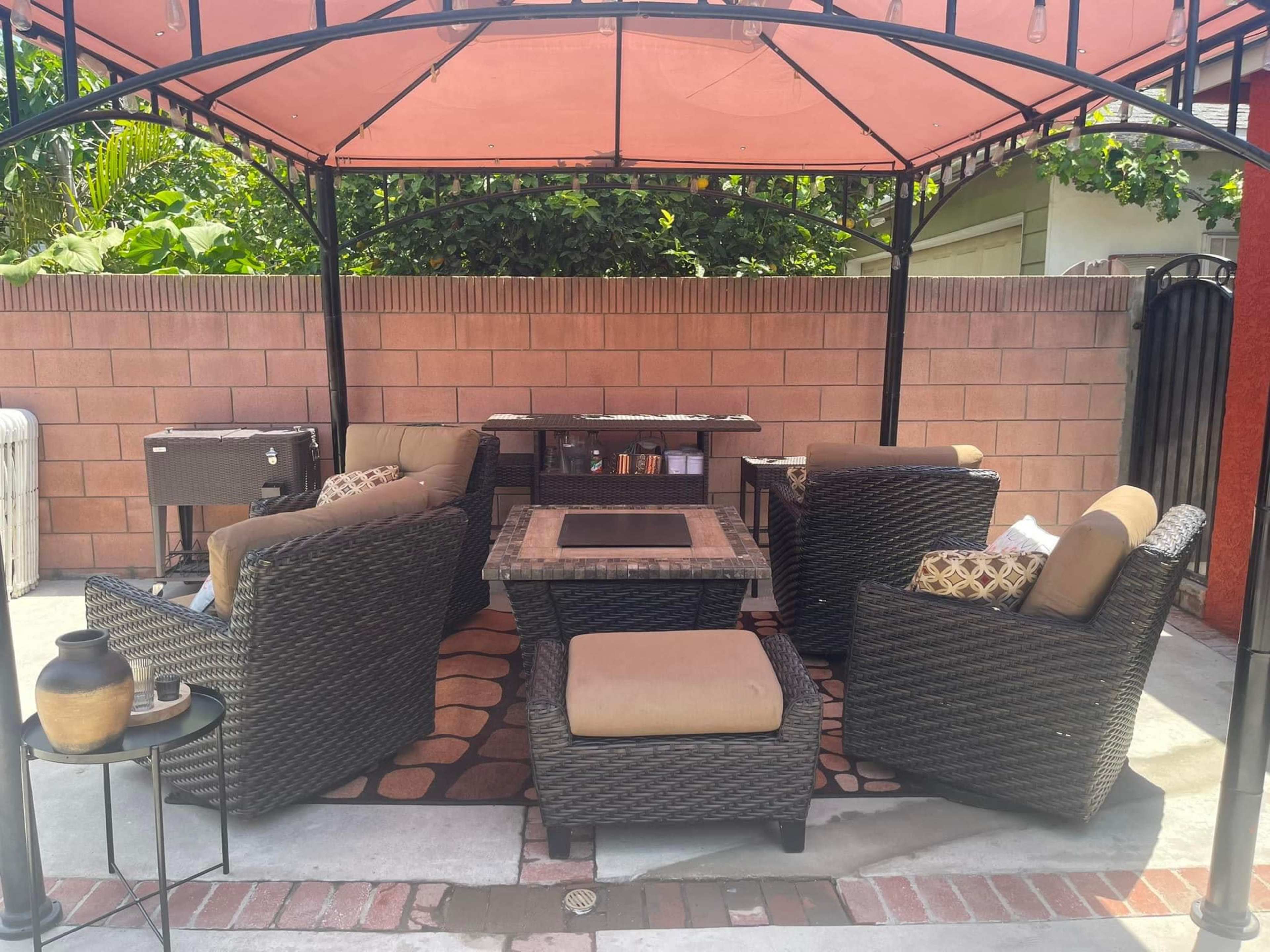 THE CHILL SPOT! Image in North Long Beach, Long Beach, CA