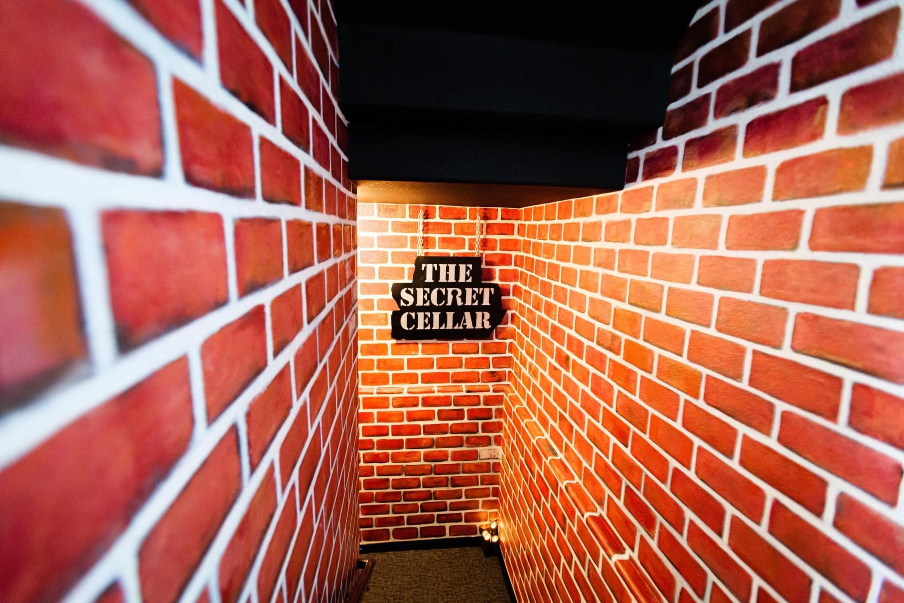 Secret speakeasy comedy club in suburban neighborhood that seats 52 Image in Aurora, Aurora, CO