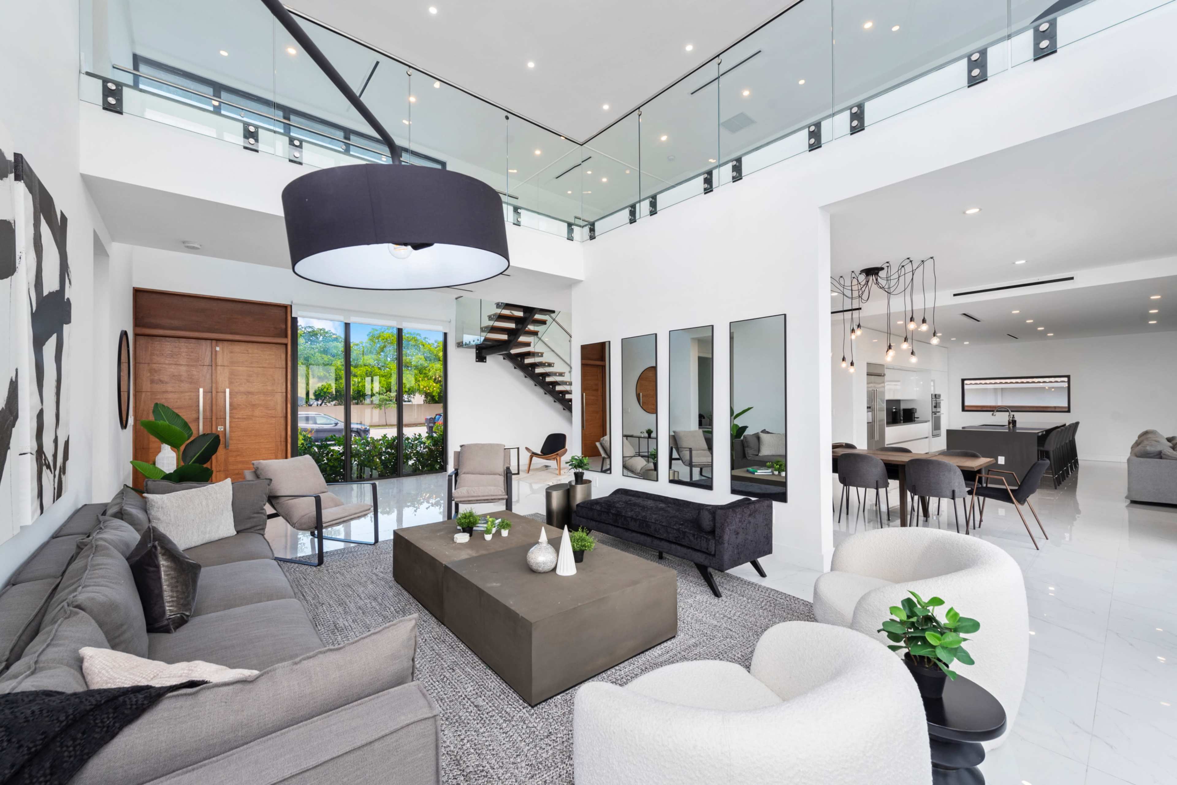 Lake Oasis Image in Glenvar Heights, Miami, FL