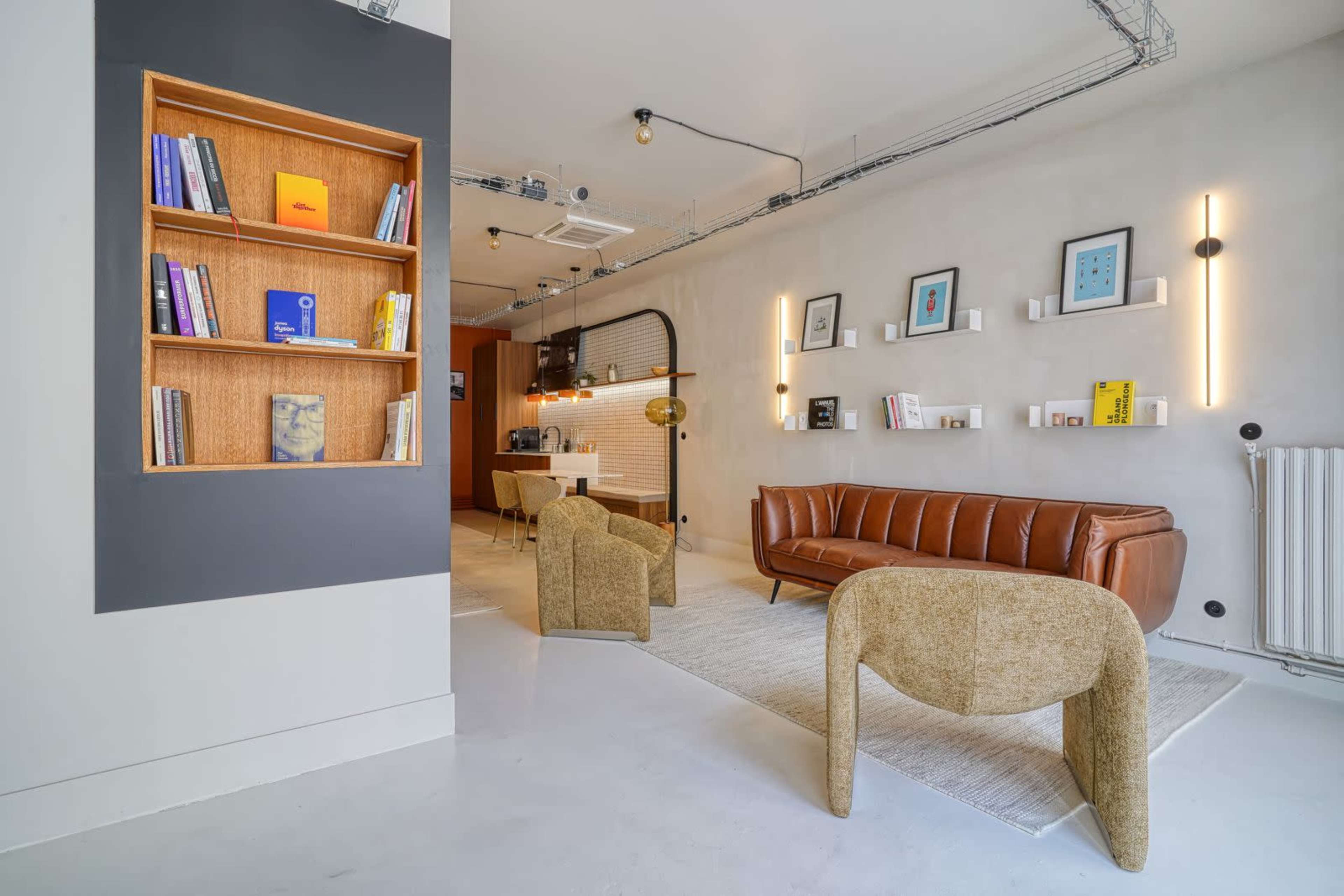 Espace pour réunions, shootings photo et enregistrements de podcast Image in Batignolles, Paris