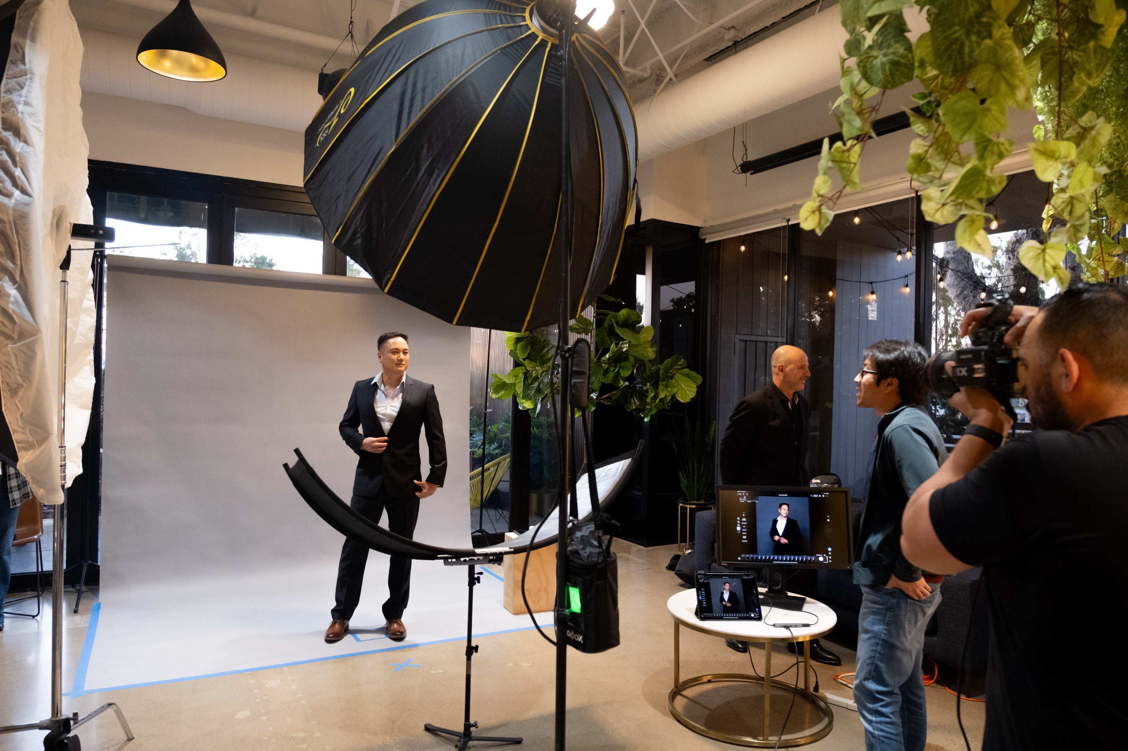 Modern Natural Light Production Space in Orange County – Ideal for Photoshoots, Filming & Content Creation Image in Irvine Business Complex, Irvine, CA