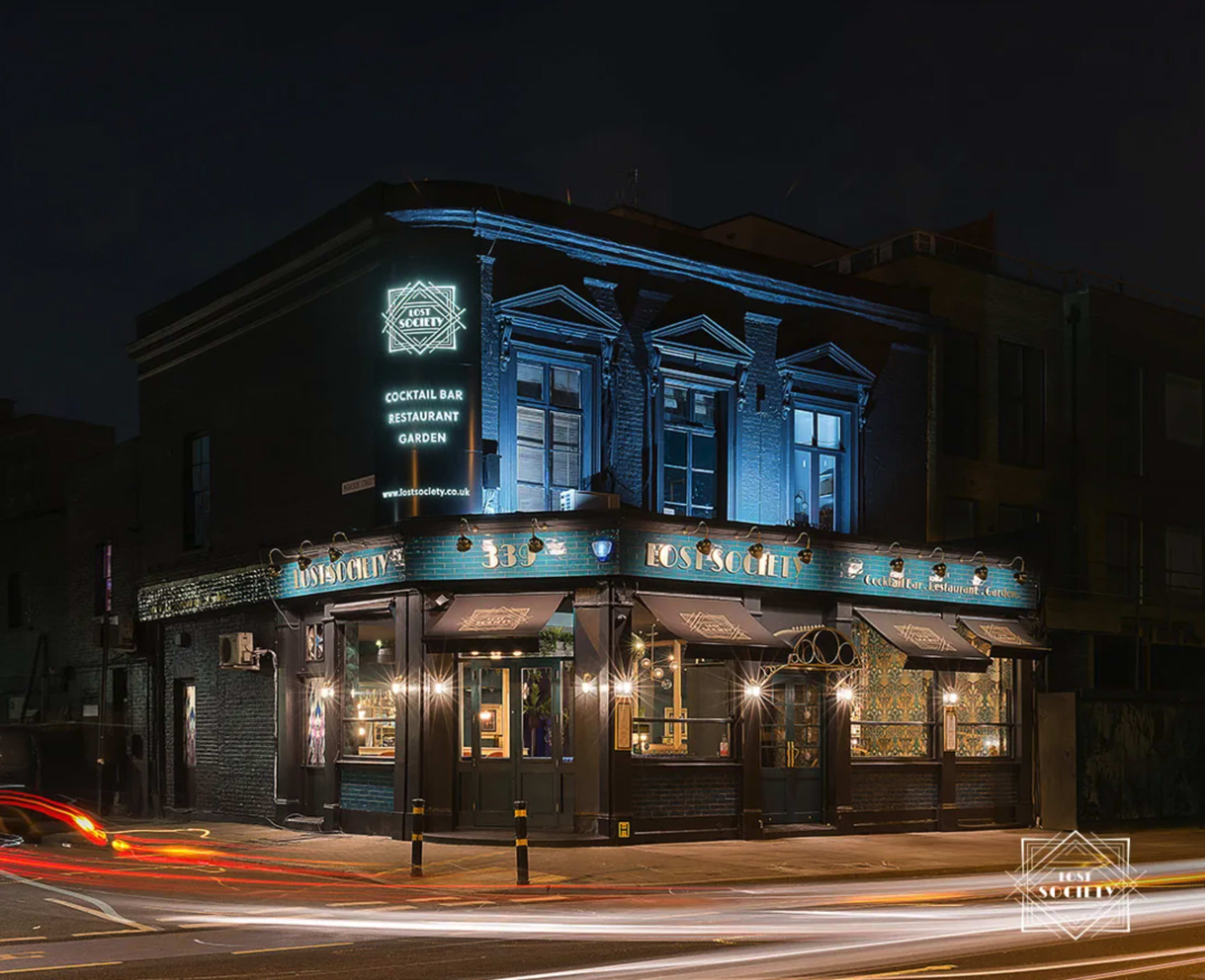 Unique Garden in Battersea with heaters Image in Battersea, London, ENG