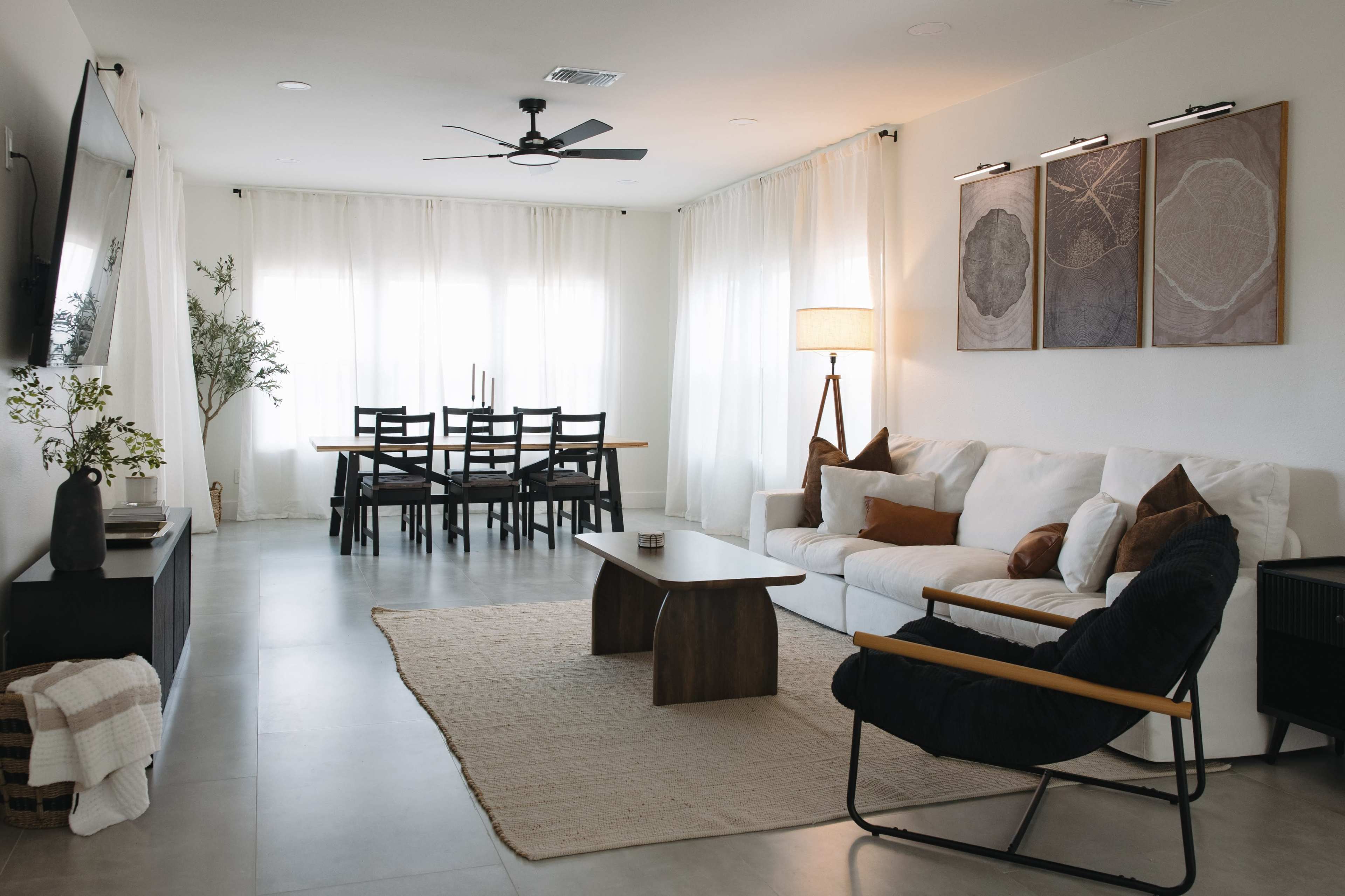 Hill-top luxury modern Lakeview Home Image in Apache Shores, Austin, TX