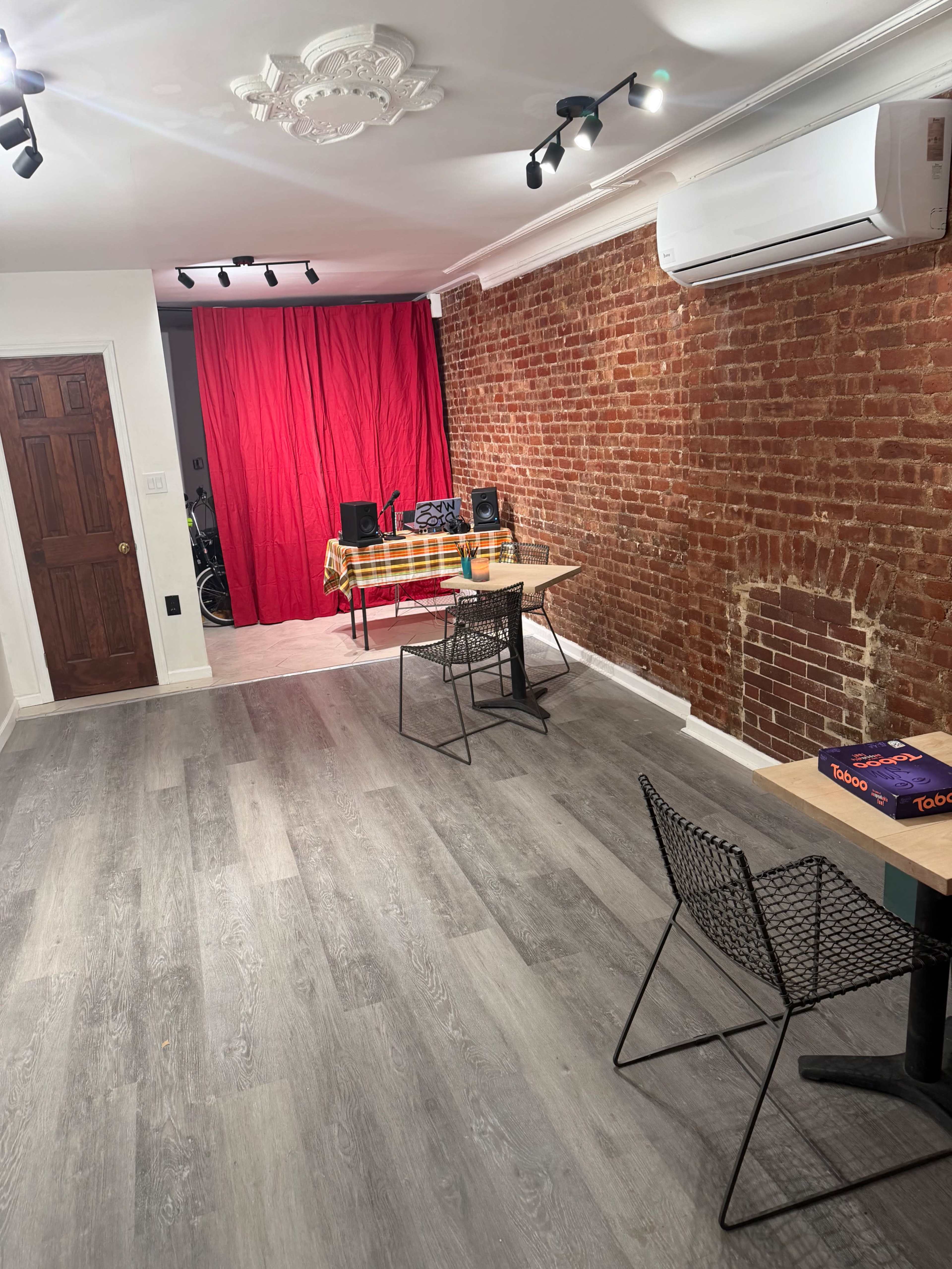 Harlem Brownstone Studio Image in Harlem, New York, NY