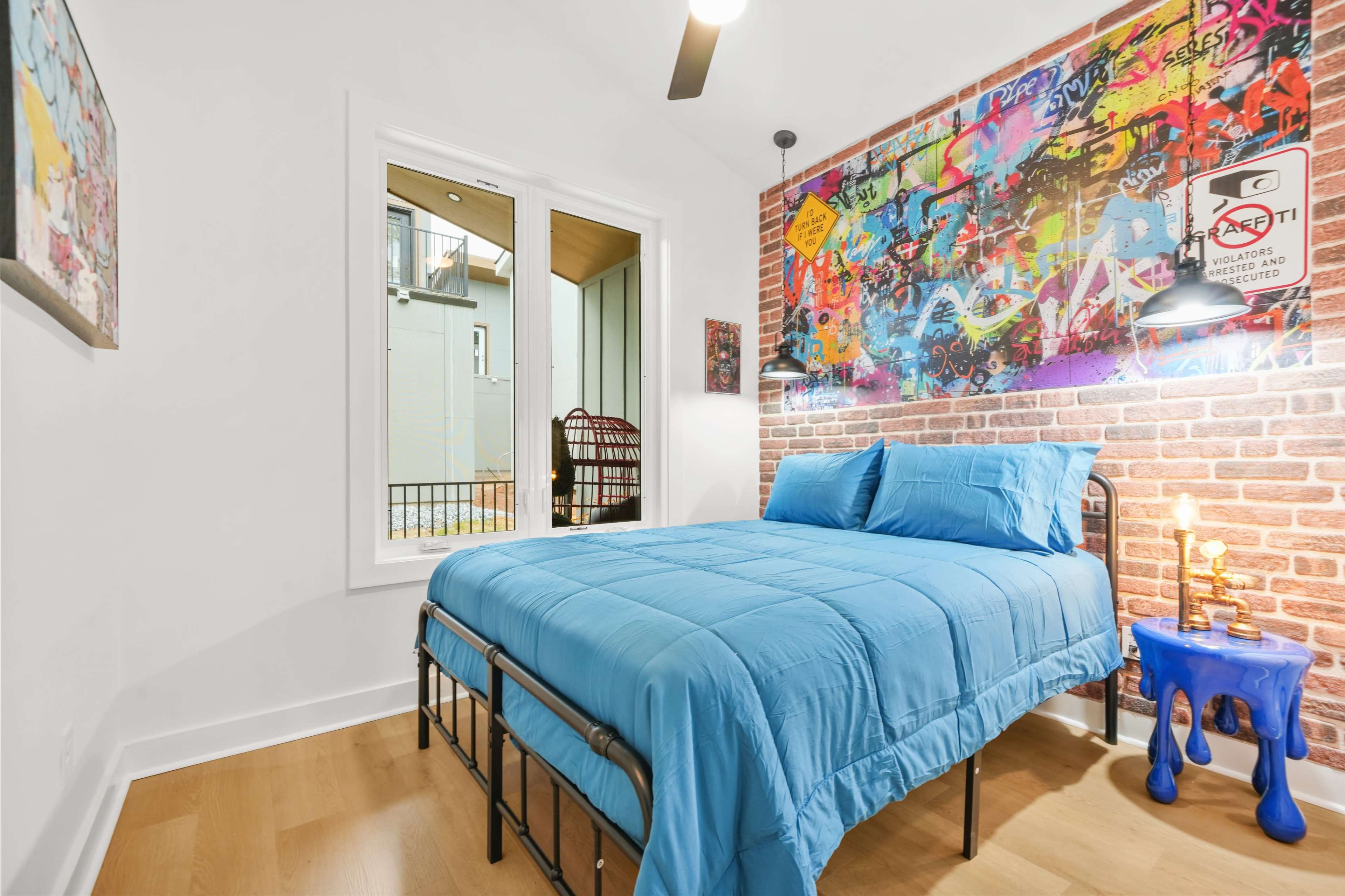 Bold, Modern Micro Home Near ATL Airport – Ideal for Photo Shoots, Film Projects, & Content Creation Image in Union City, Union City, GA