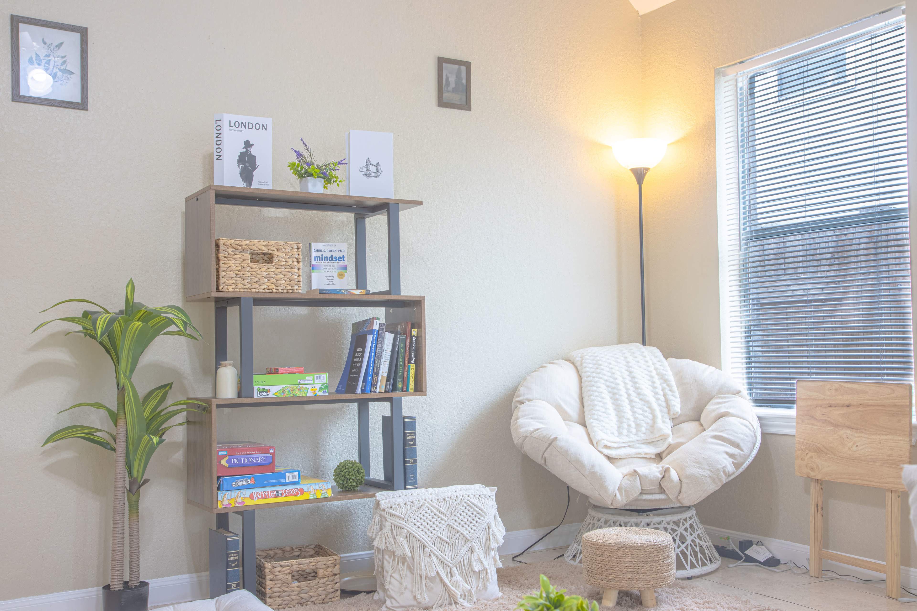 Boho Dreamhaus Near Airport – A Serene, Light-Filled Creative Space Image in Greenbriar Colony, Houston, TX