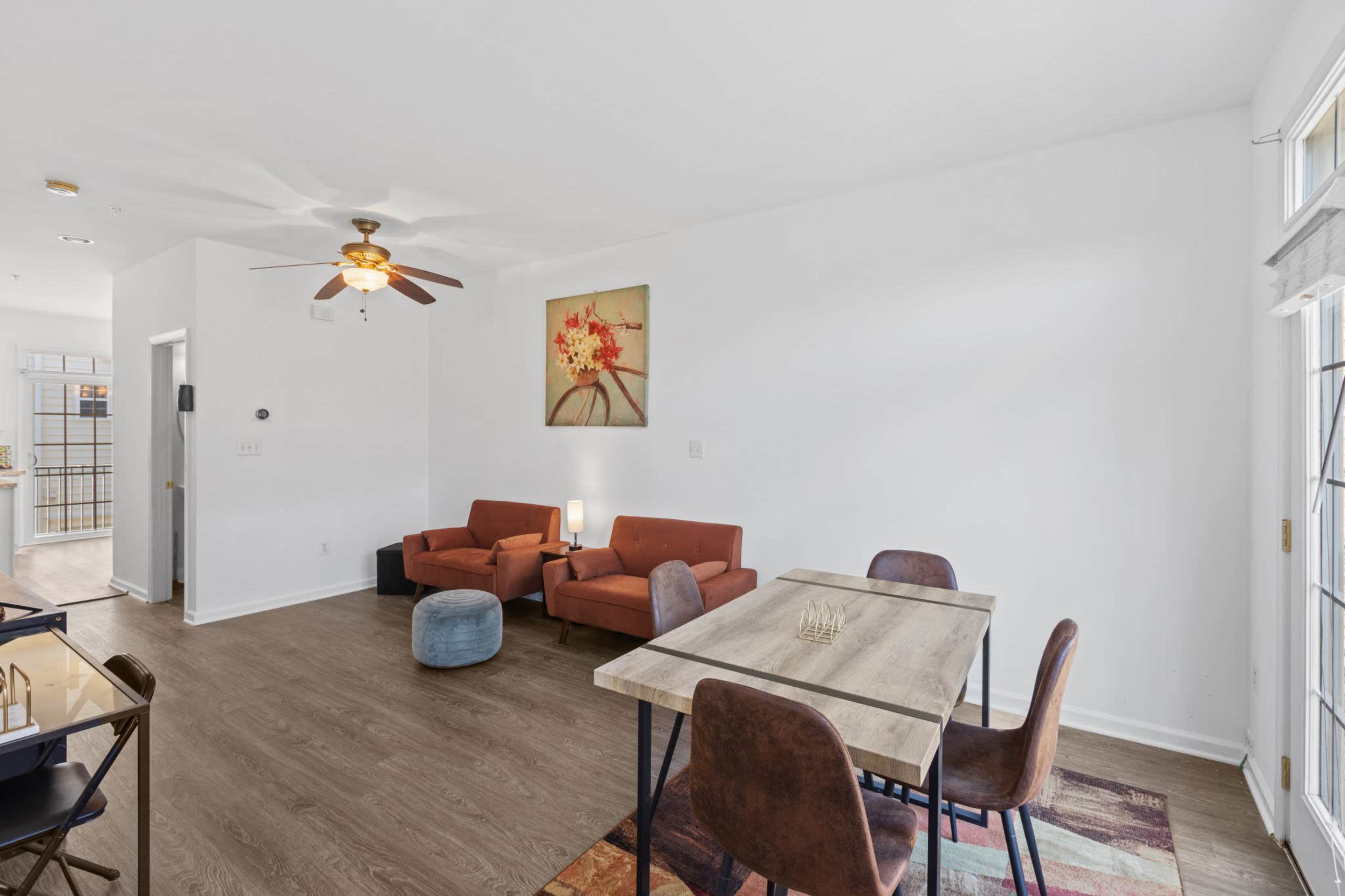 Modern DC Townhome – Natural Light, Stylish Decor & Multi-Level Layout Image in Southwest Washington, Washington, DC